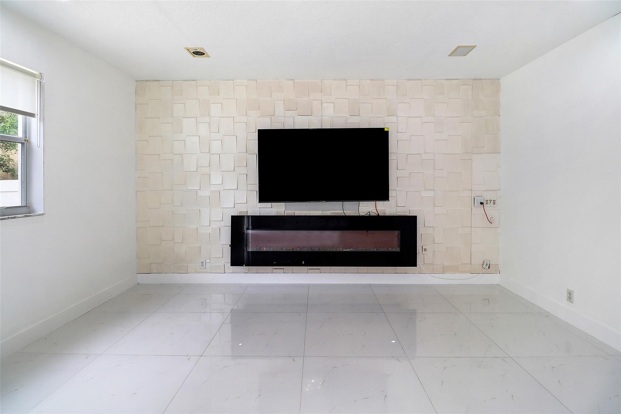 12693 NW 9th Street, Coral Springs, FL 33071