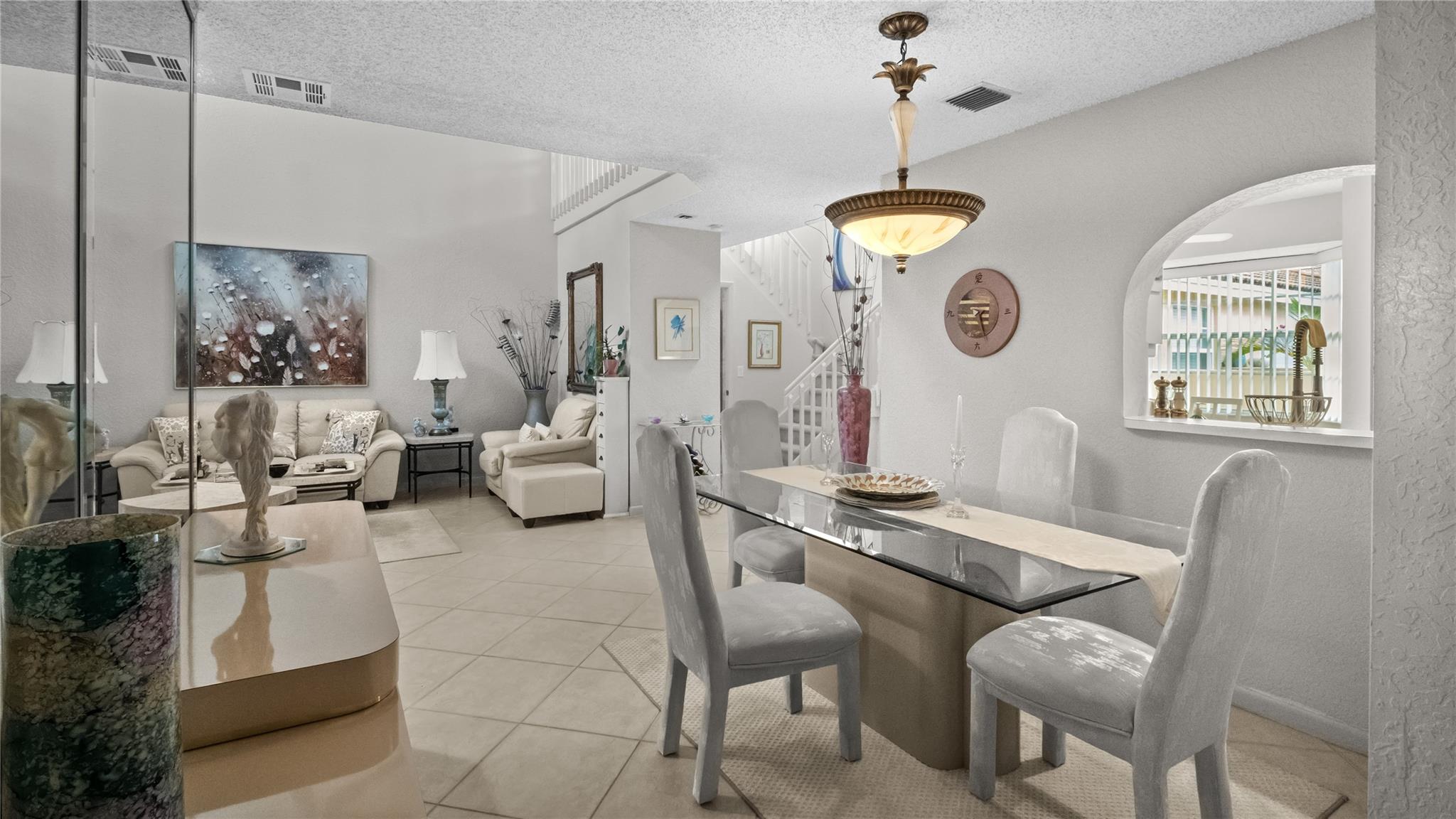 11431 Lakeview Drive 5-C, Coral Springs, FL 33071