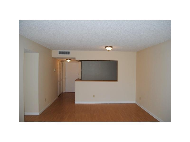 4273 NW 89th Avenue, Coral Springs, FL 33065