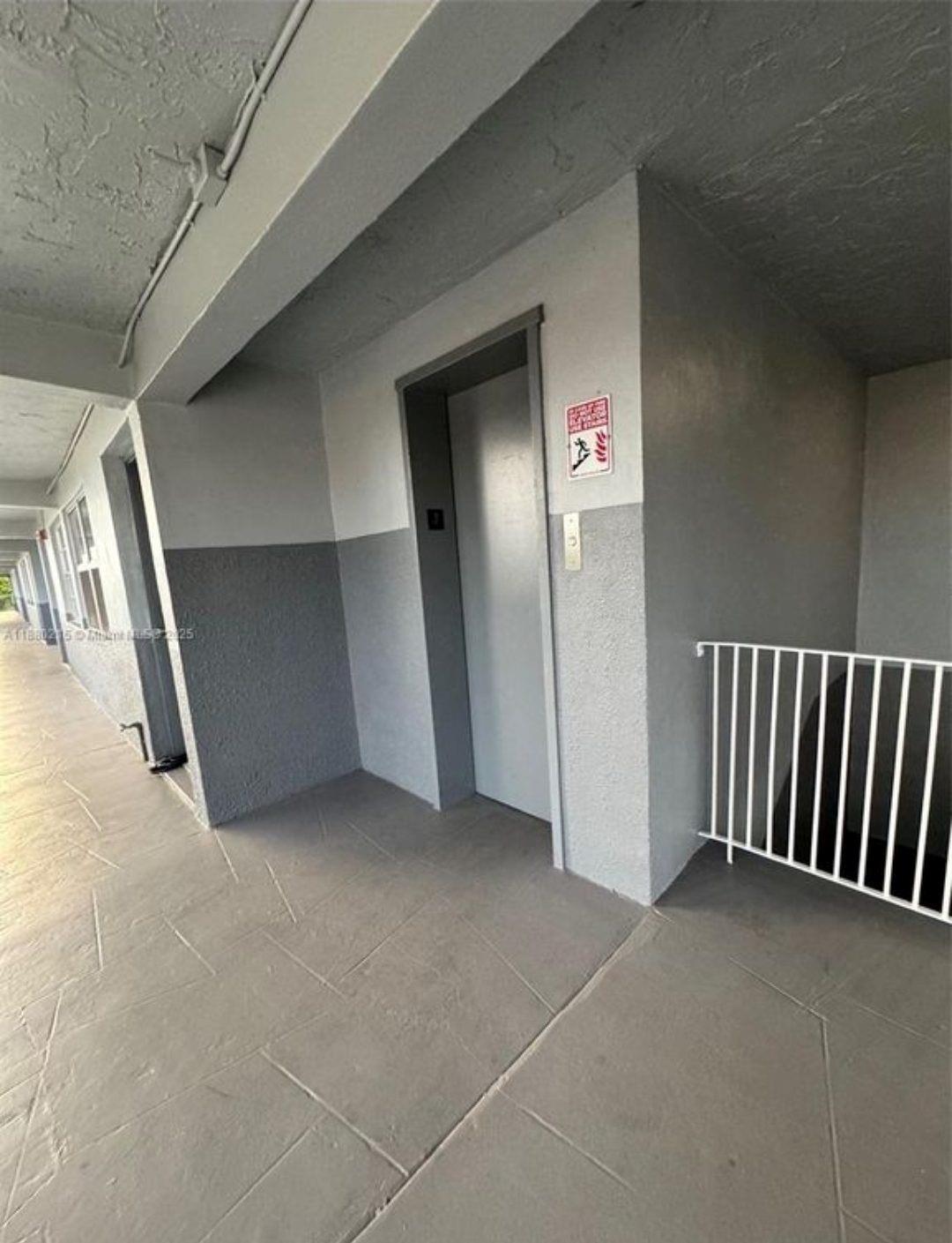 11195 SW 1st Street 219, Miami, FL 33174