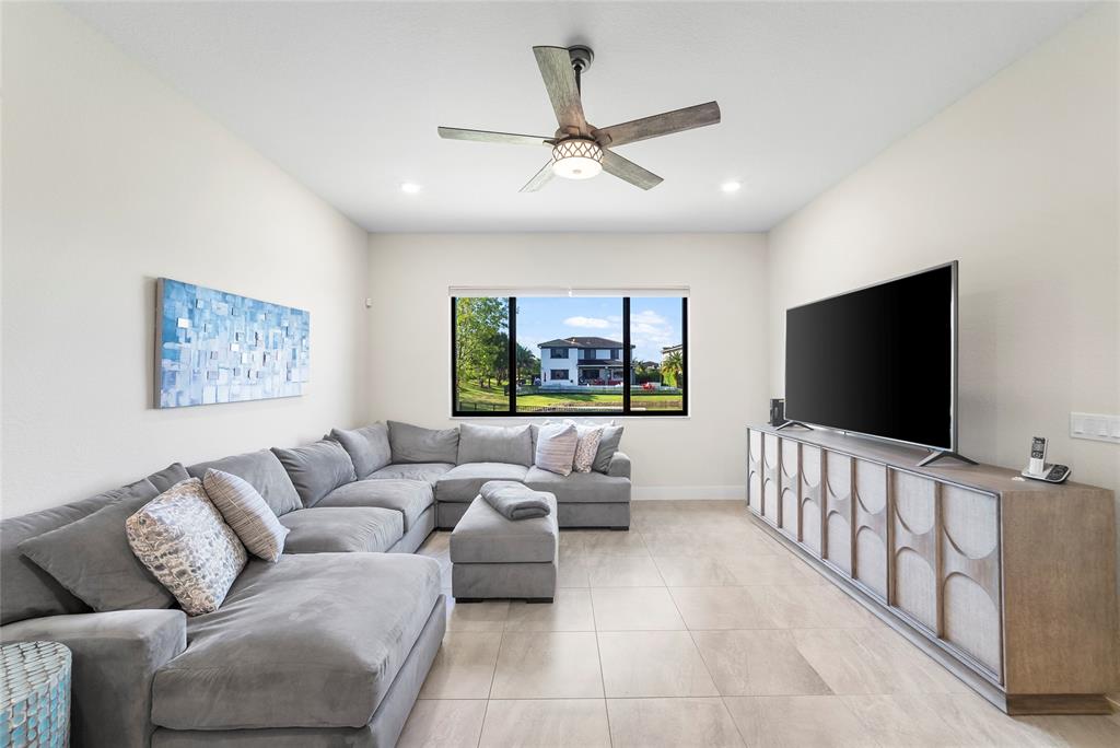 Photo for 10410 S Lago Vista Circle, Parkland, FL 33076 - Listing #FX-10434740 10410 S Lago Vista Circle, Parkland, FL 33076