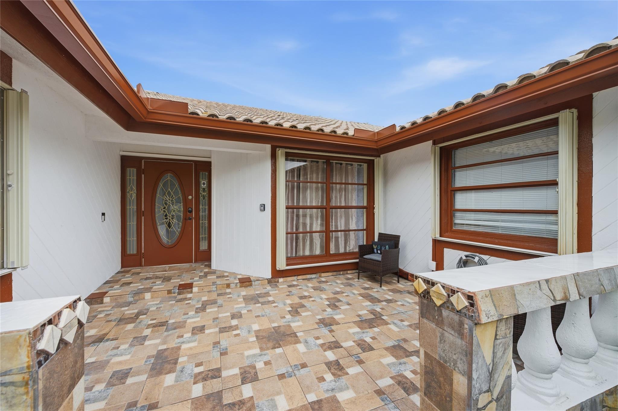 10949 NW 1st Mnr, Coral Springs, FL 33071