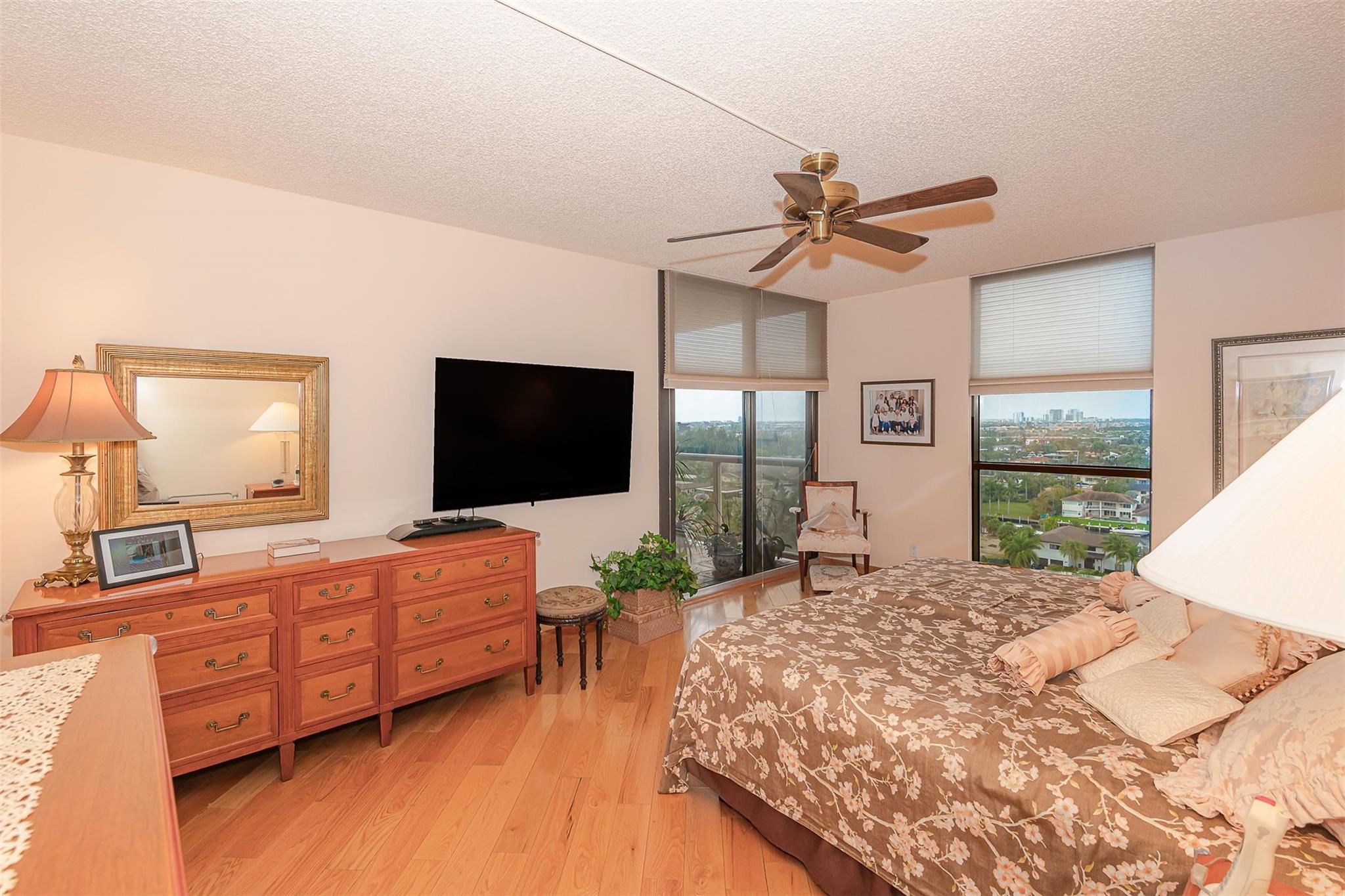 Photo for 3598 Yacht Club Drive, 1402, Miami, FL 33180 - Listing #FX-10491144 3598 Yacht Club Drive, 1402, Miami, FL 33180