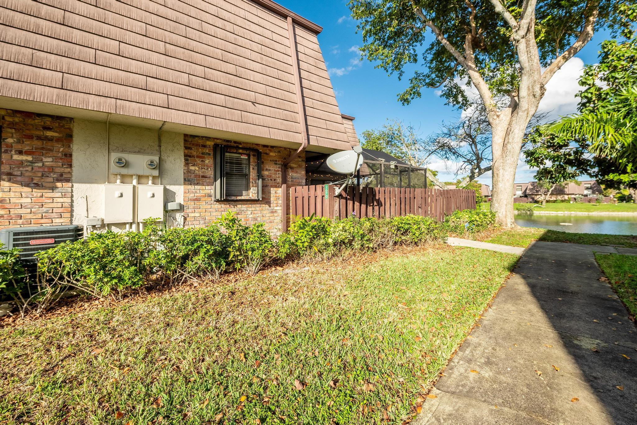 Photo for 2670 NW 99th Avenue, Coral Springs, FL 33065 - Listing #FX-10489398 2670 NW 99th Avenue, Coral Springs, FL 33065