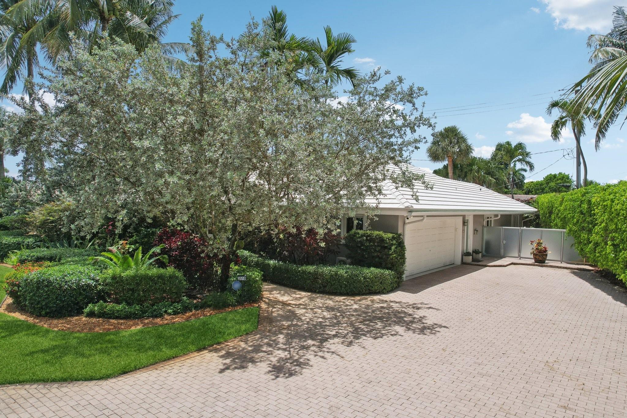 Photo for 2510 NE 47th Street, Fort Lauderdale, FL 33308 - Listing #FX-10520458 2510 NE 47th Street, Fort Lauderdale, FL 33308