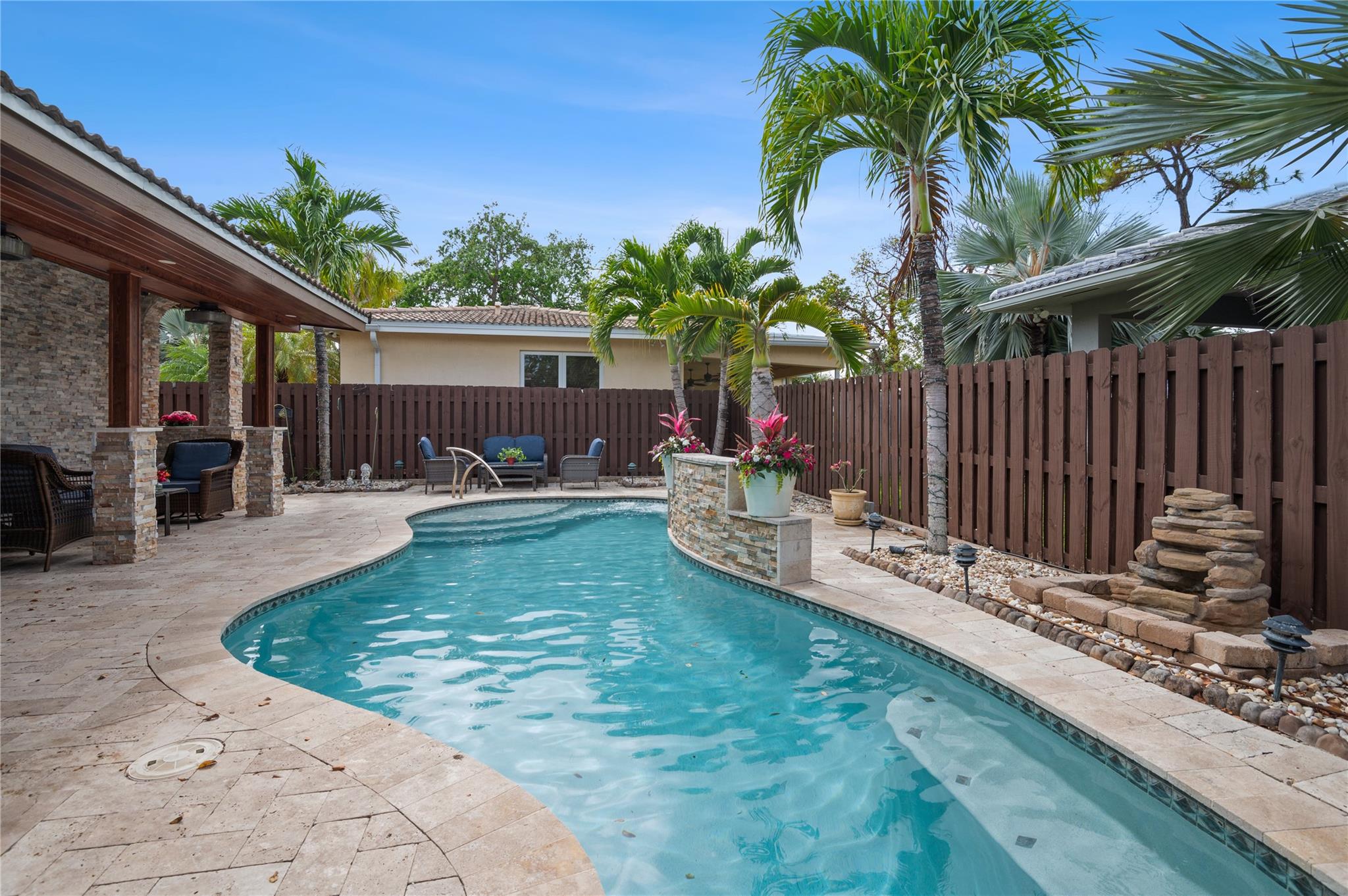 Photo for 49 SE 6th Street, Dania Beach, FL 33004 - listing #FX-10534235 49 SE 6th Street, Dania Beach, FL 33004