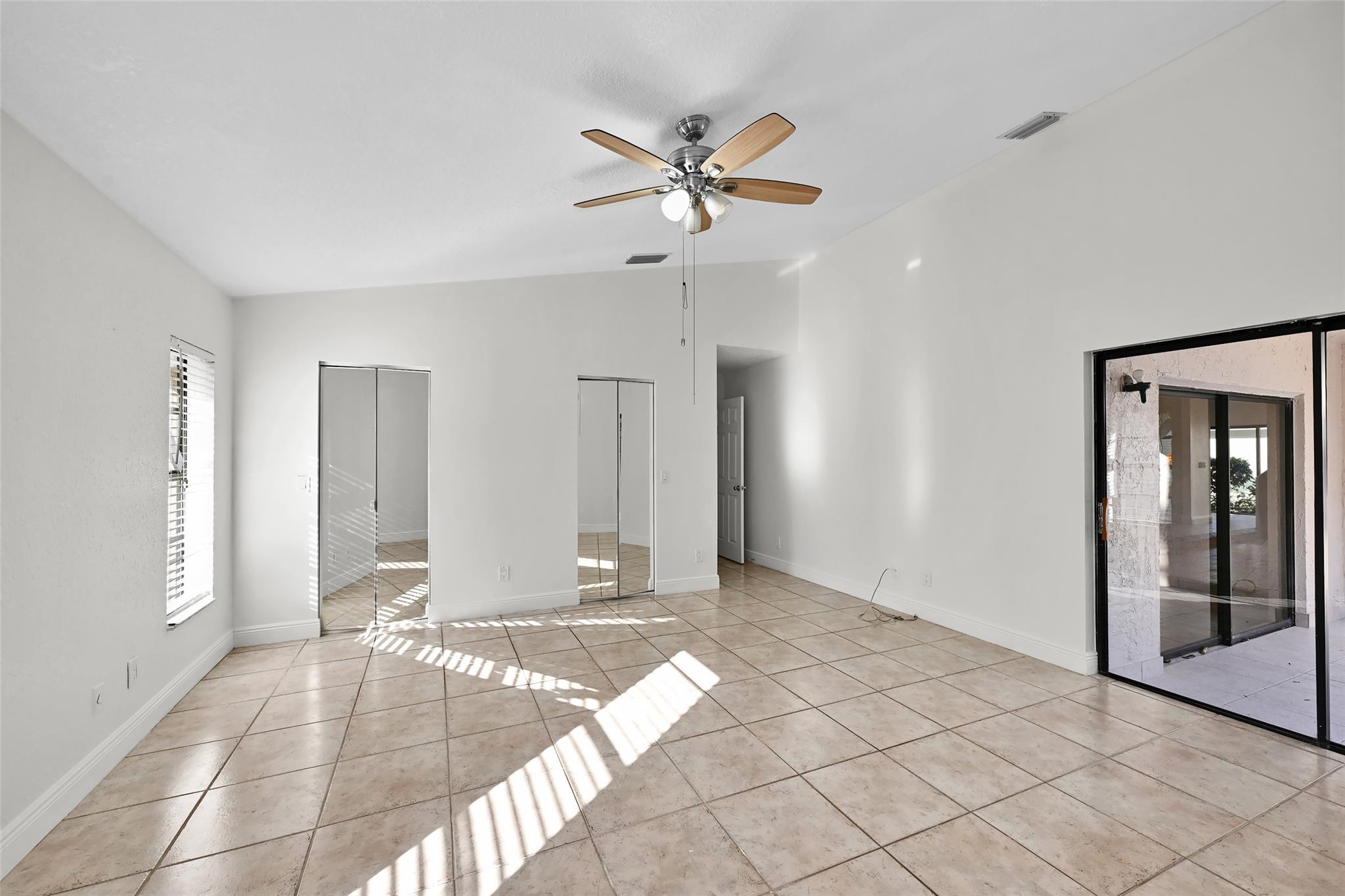 11136 NW 1st Place, Coral Springs, FL 33071