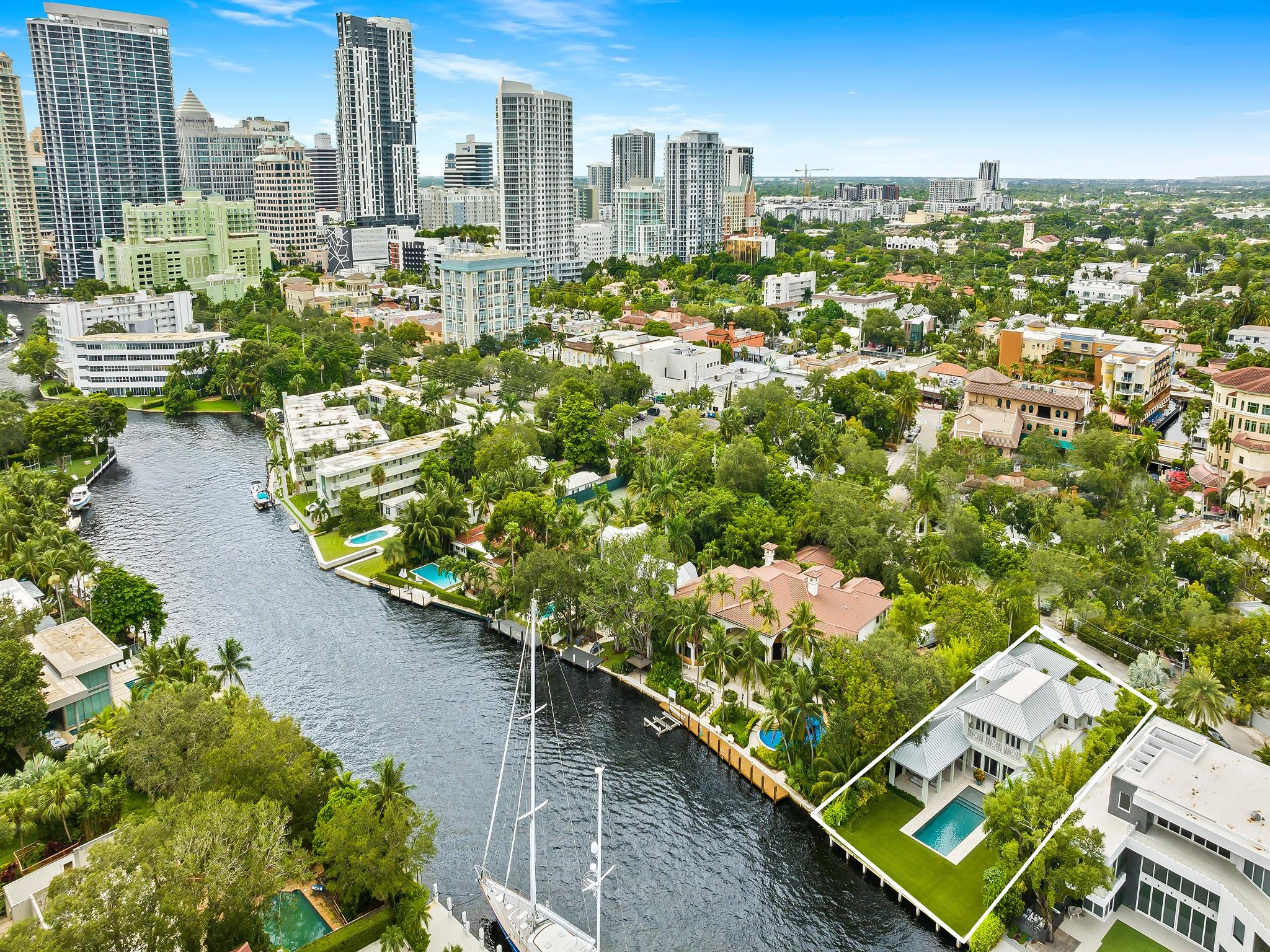 1110 SE 4th Street, Fort Lauderdale, FL 33301