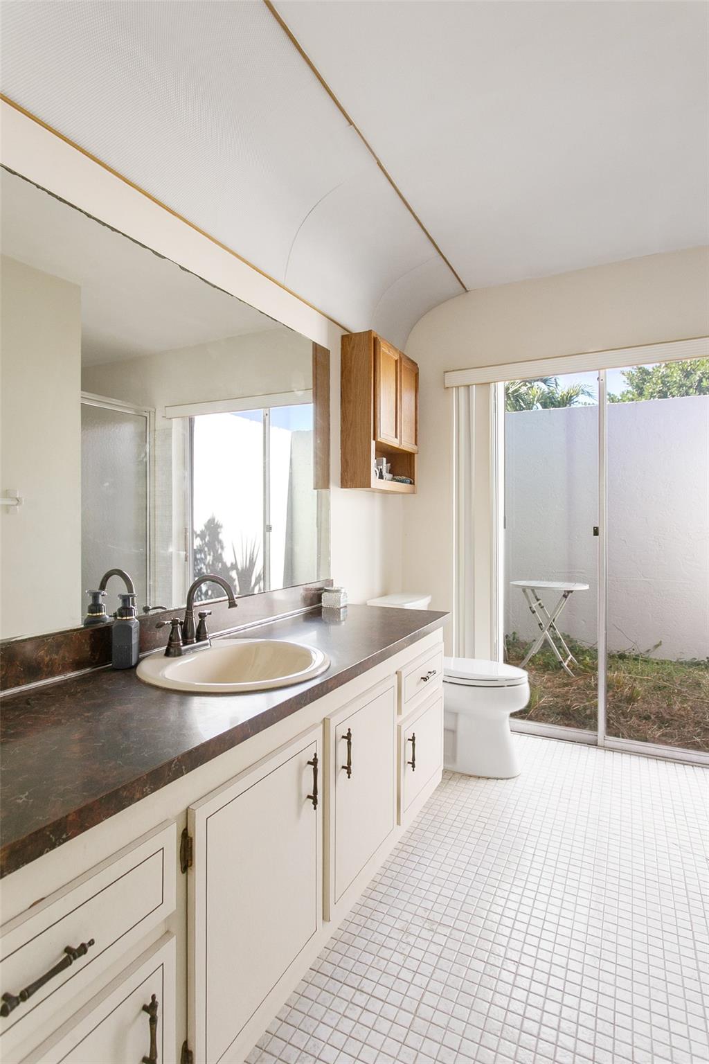 846 Ramblewood Drive, Coral Springs, FL 33071