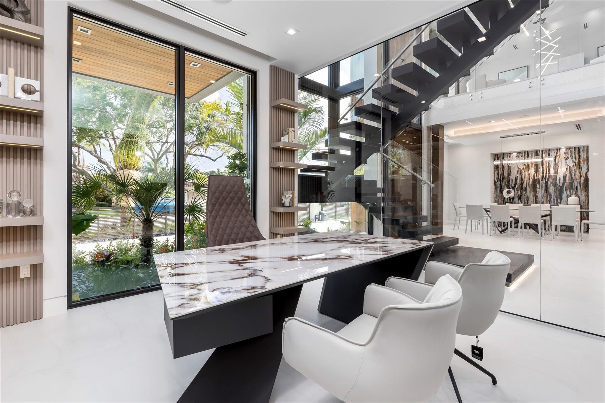 2733 NE 16th Street, Fort Lauderdale, FL 33304