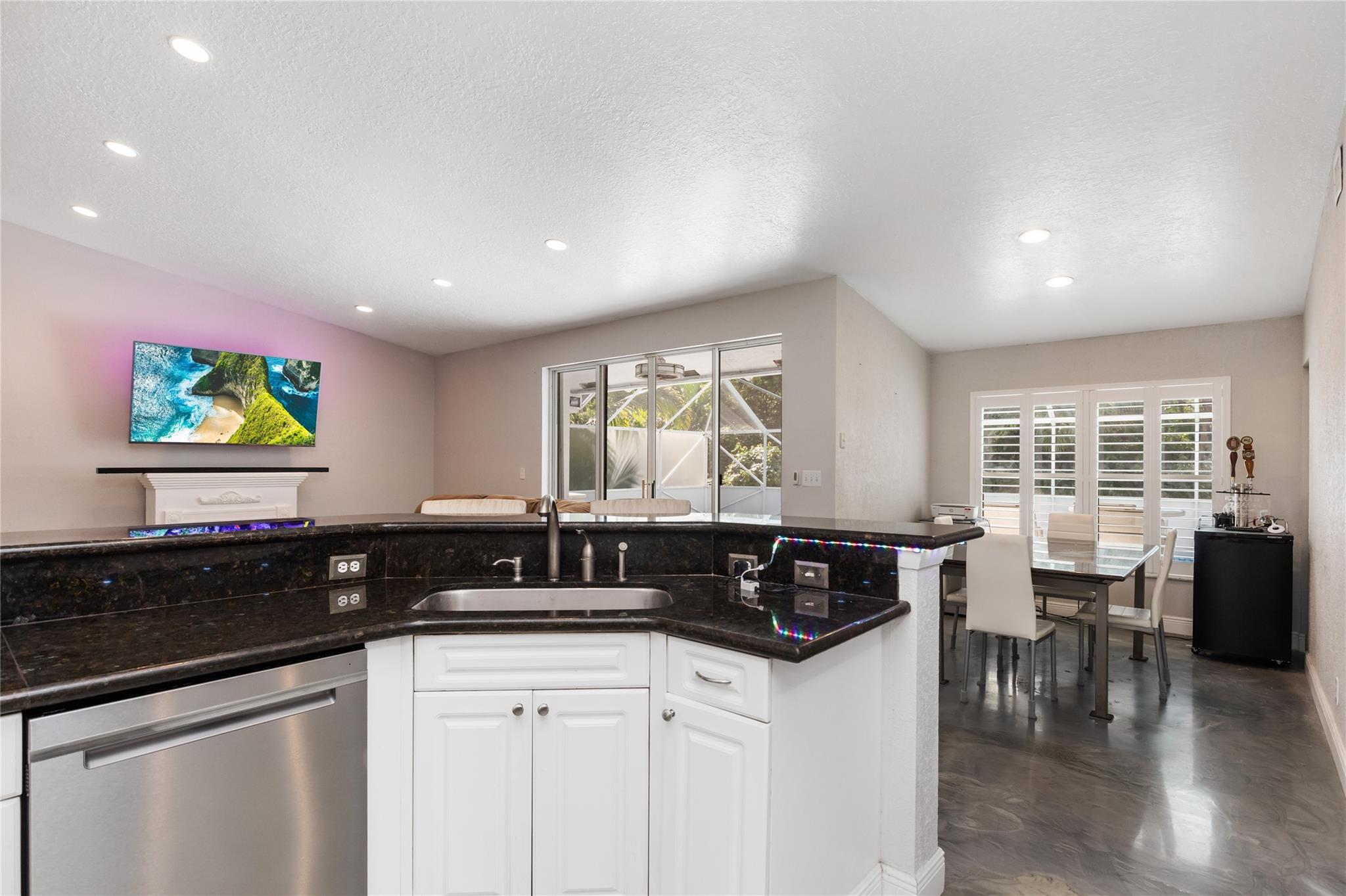 1400 NW 102nd Drive, Coral Springs, FL 33071