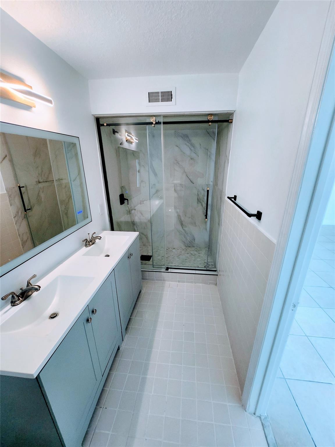 793 NE 206th Street, Miami, FL 33179