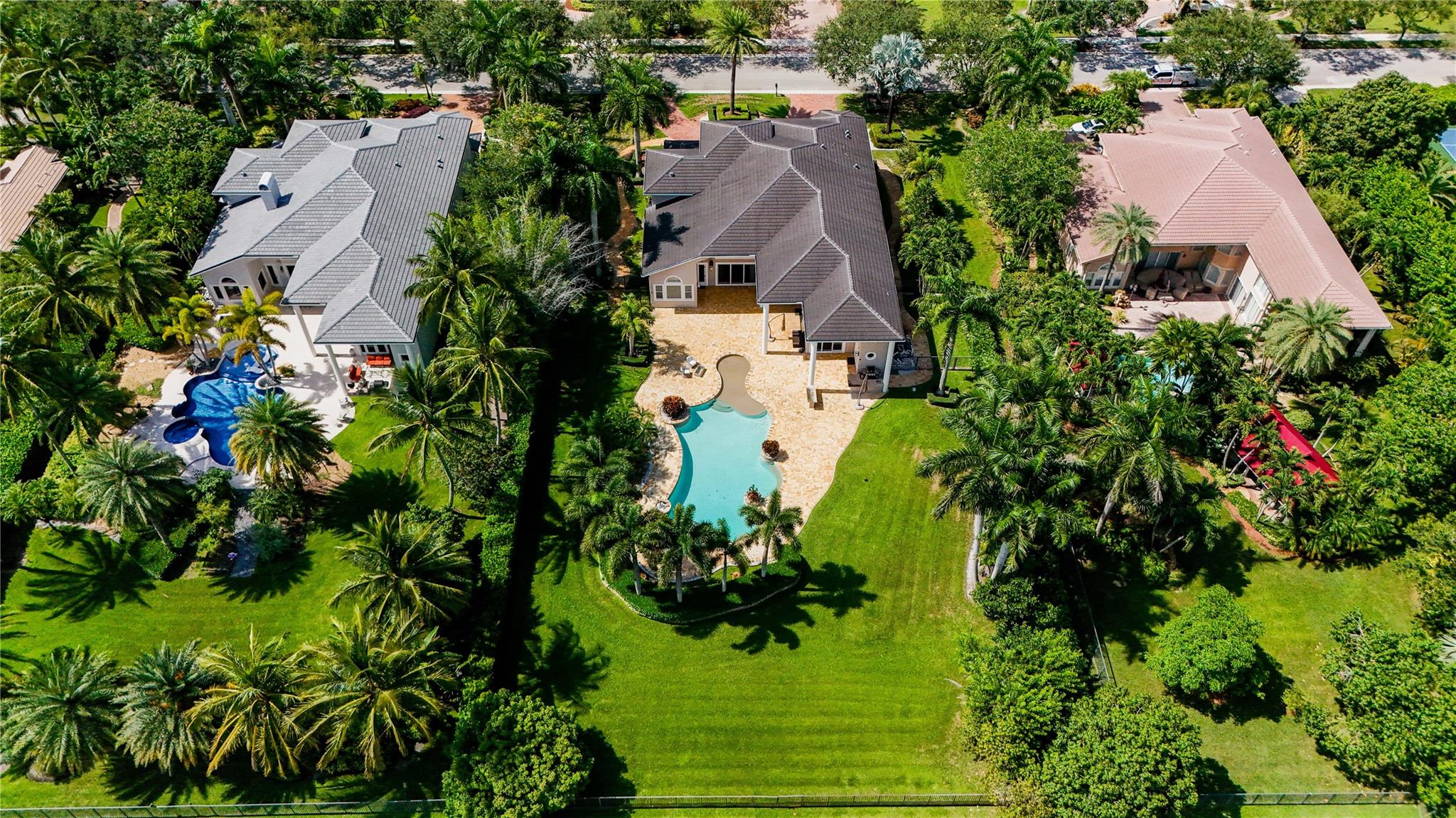 Photo for 10792 Pine Lodge Trail, Davie, FL 33328 - Listing #FX-10511577 10792 Pine Lodge Trail, Davie, FL 33328