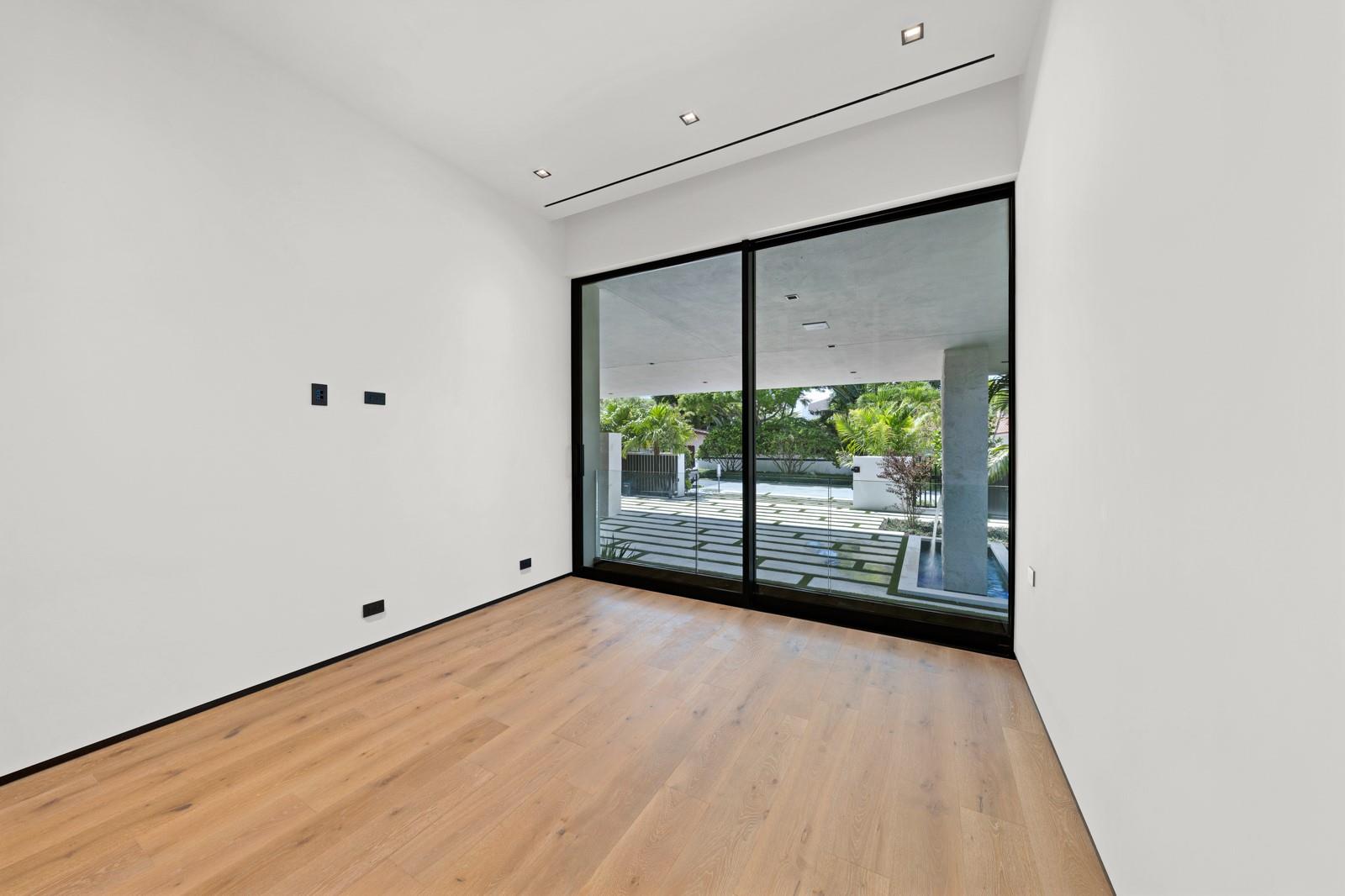 1721 SE 11th Street, Fort Lauderdale, FL 33316