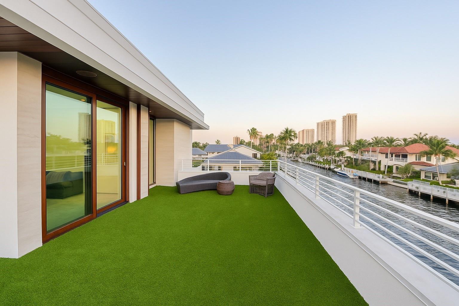 10 Pelican Drive, Fort Lauderdale, FL 33301