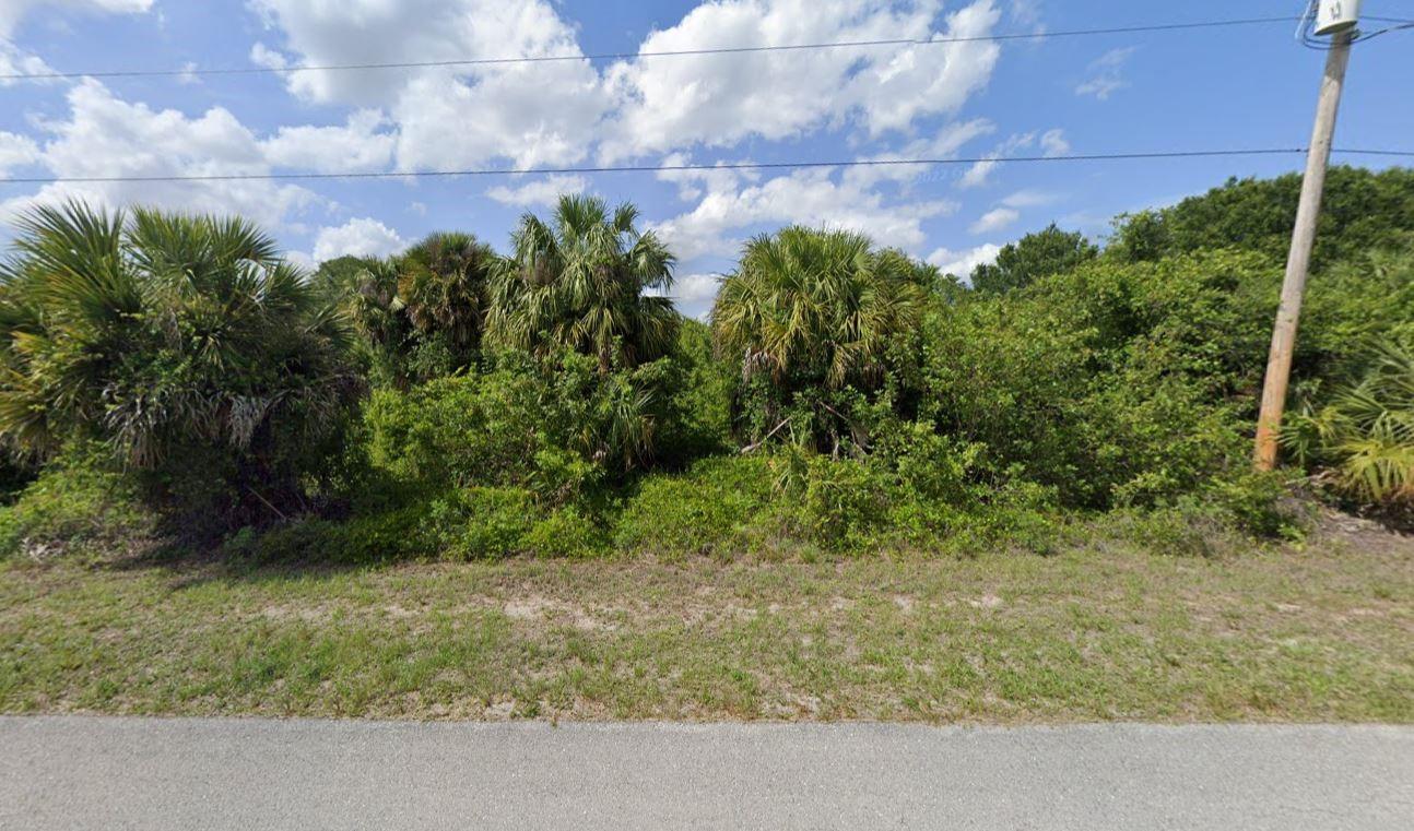 Photo for 747 Long Distance Lane, Lehigh Acres, FL 33974 - listing #FX-10534424 747 Long Distance Lane, Lehigh Acres, FL 33974