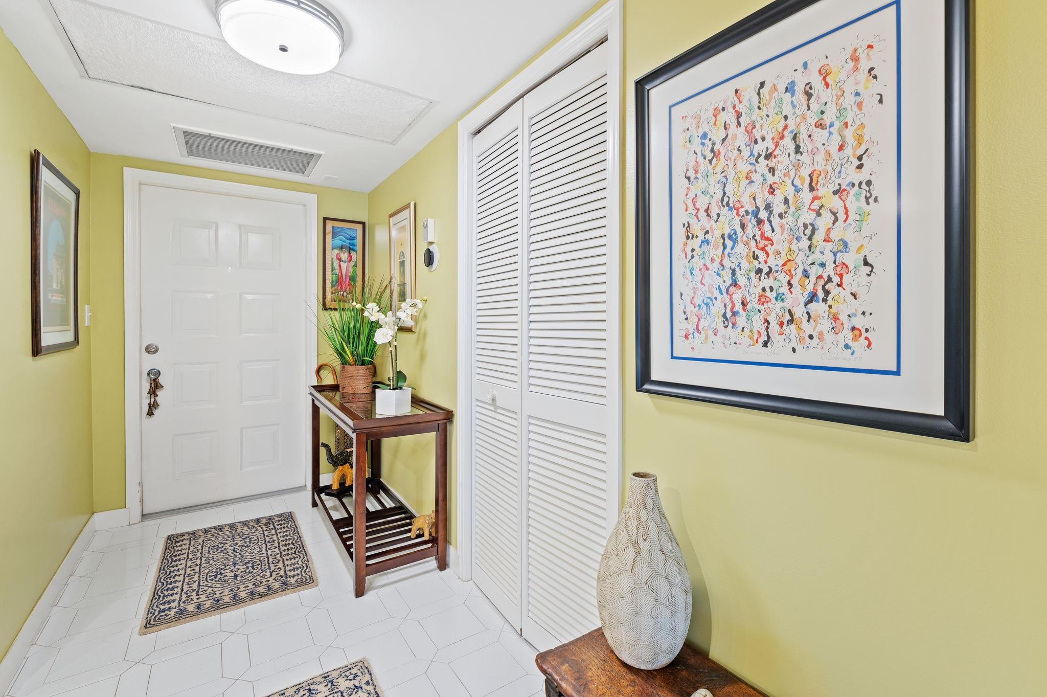 Photo for 3900 Oaks Clubhouse Drive, 305, Pompano Beach, FL 33069 - Listing #FX-10517147 3900 Oaks Clubhouse Drive, 305, Pompano Beach, FL 33069