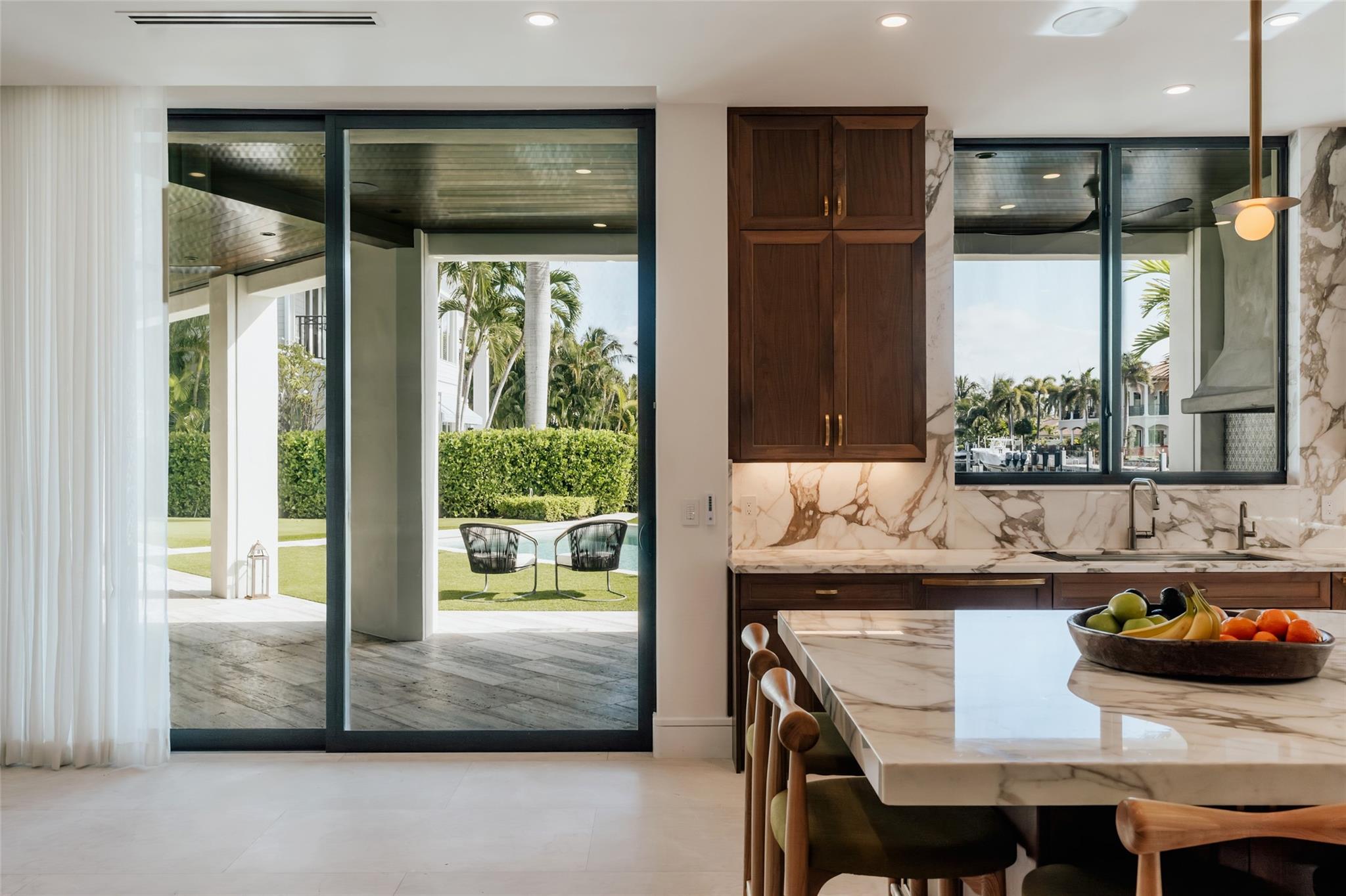 2300 NE 34th Court, Lighthouse Point, FL 33064