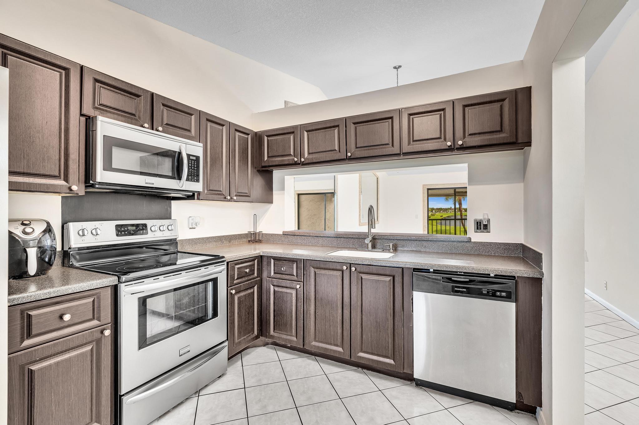 22017 Palms Way 202, Boca Raton, FL 33433