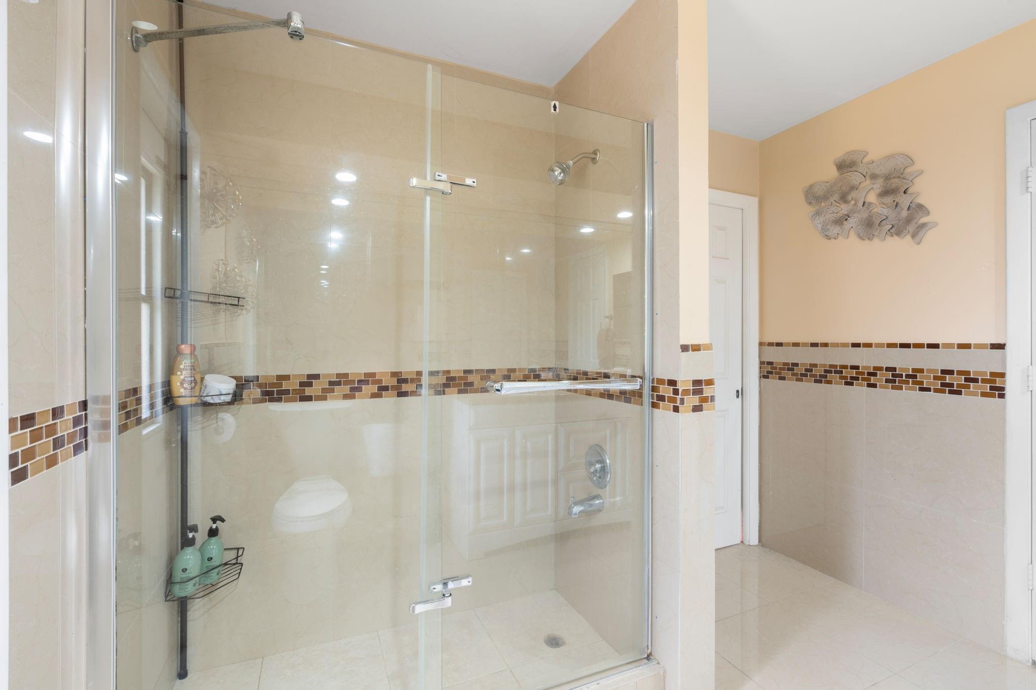 2326 NW 96th Way, Coral Springs, FL 33065