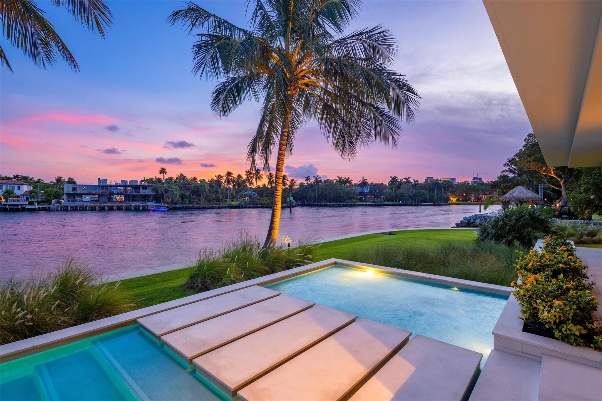 516 Mola Avenue, Fort Lauderdale, FL 33301