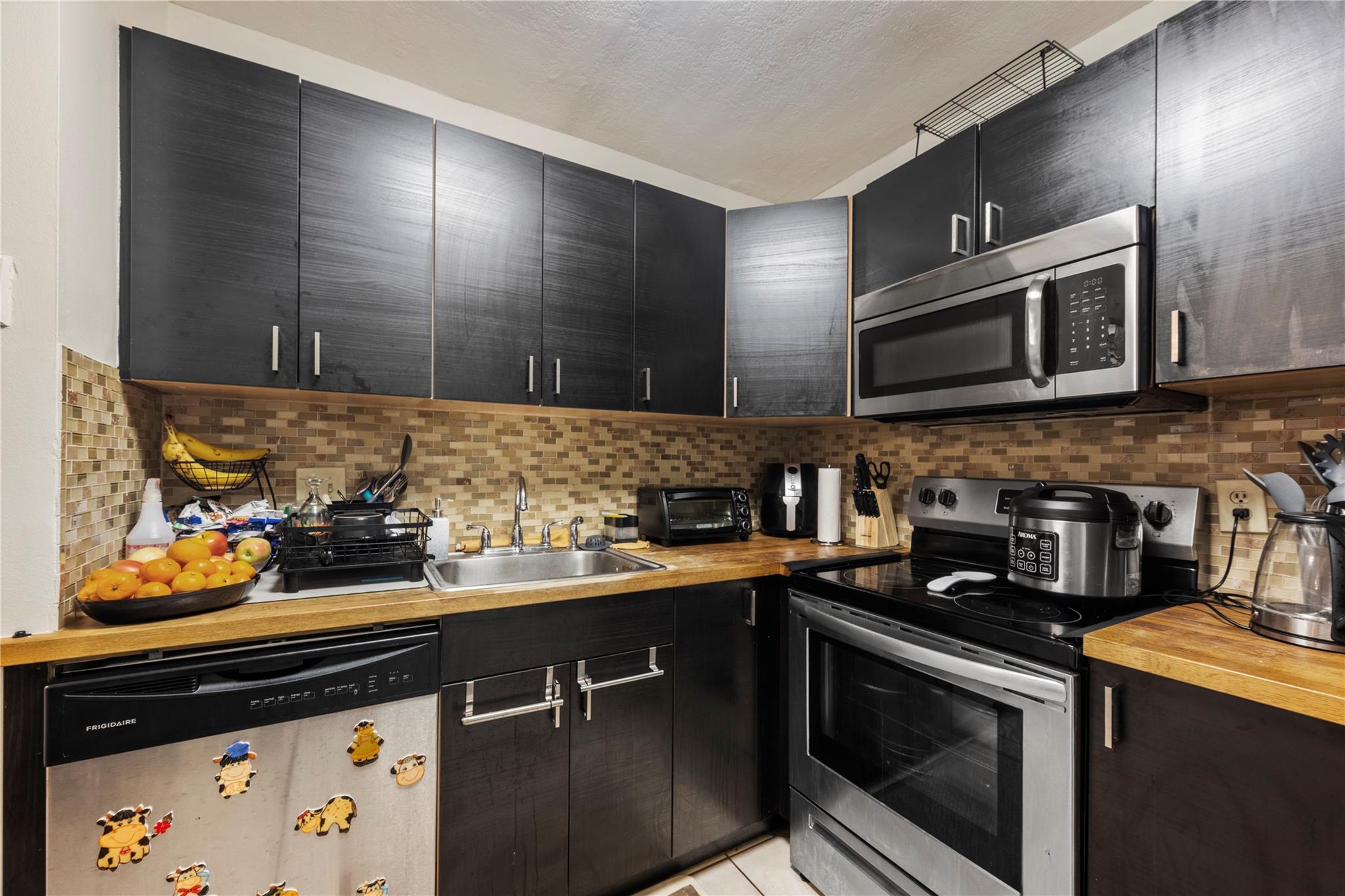 10710 Royal Palm Boulevard 2-2, Coral Springs, FL 33065