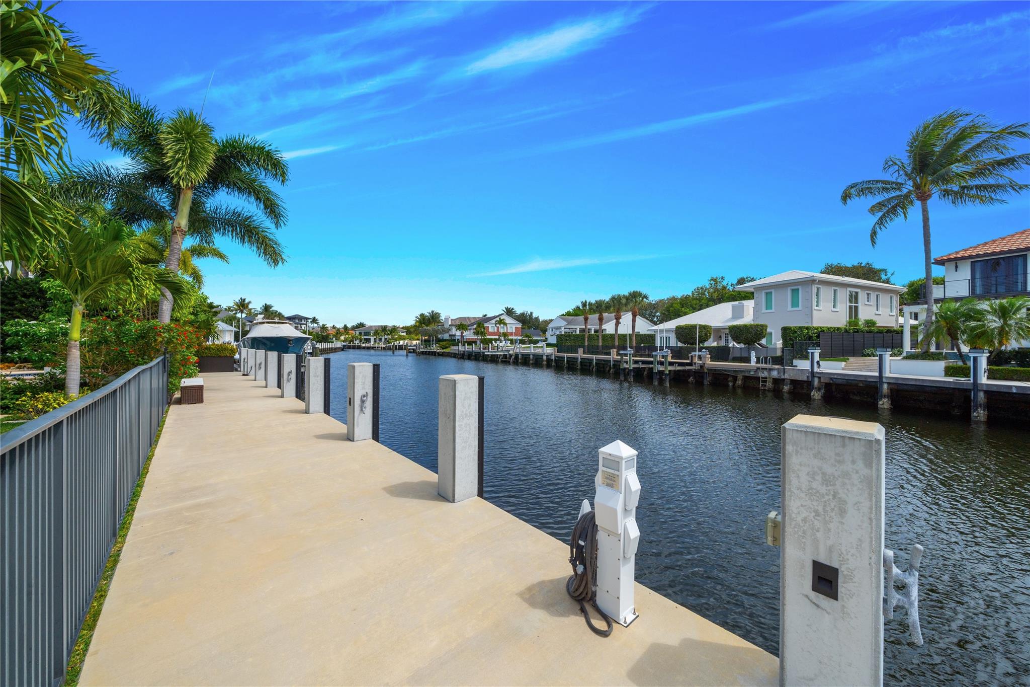 41 Compass Lane, Fort Lauderdale, FL 33308