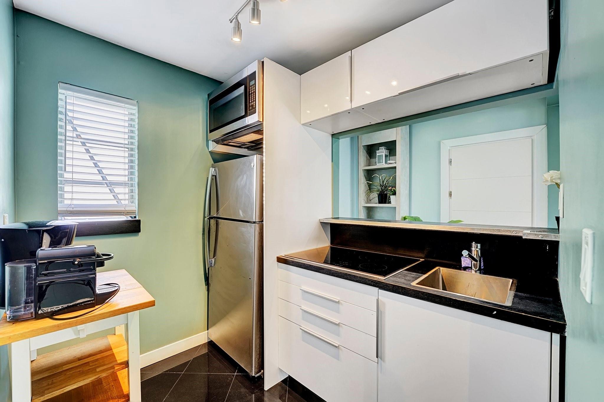 Photo for 560 Michigan Avenue, Miami Beach, FL 33139 - Listing #FX-10502930 560 Michigan Avenue, Miami Beach, FL 33139