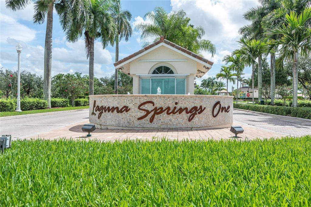 1170 Laguna Springs Drive, Weston, FL 33326