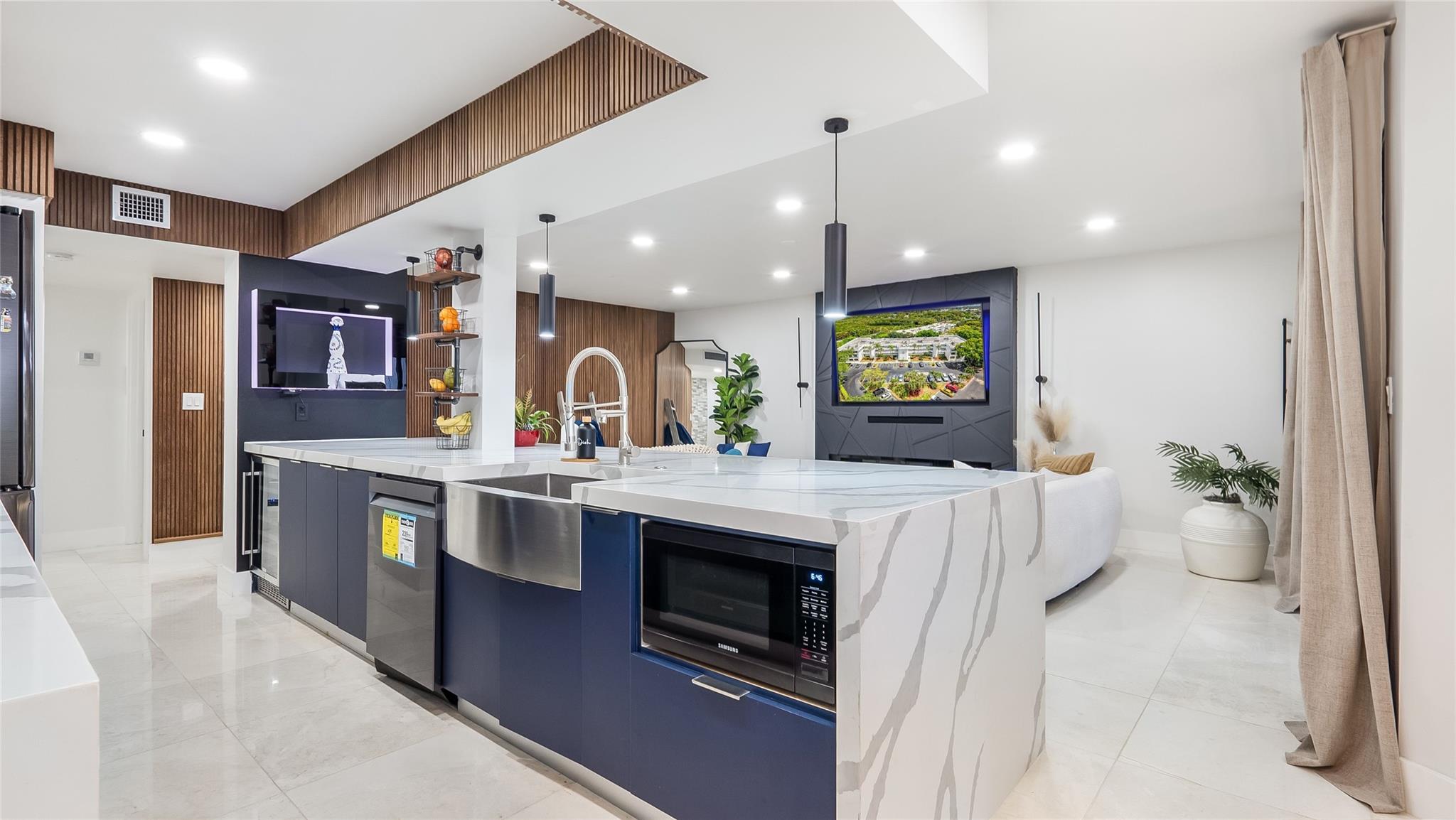 Photo for 1410 Sheridan Street, 7i, Hollywood, FL 33020 - Listing #FX-10526749 1410 Sheridan Street, 7i, Hollywood, FL 33020