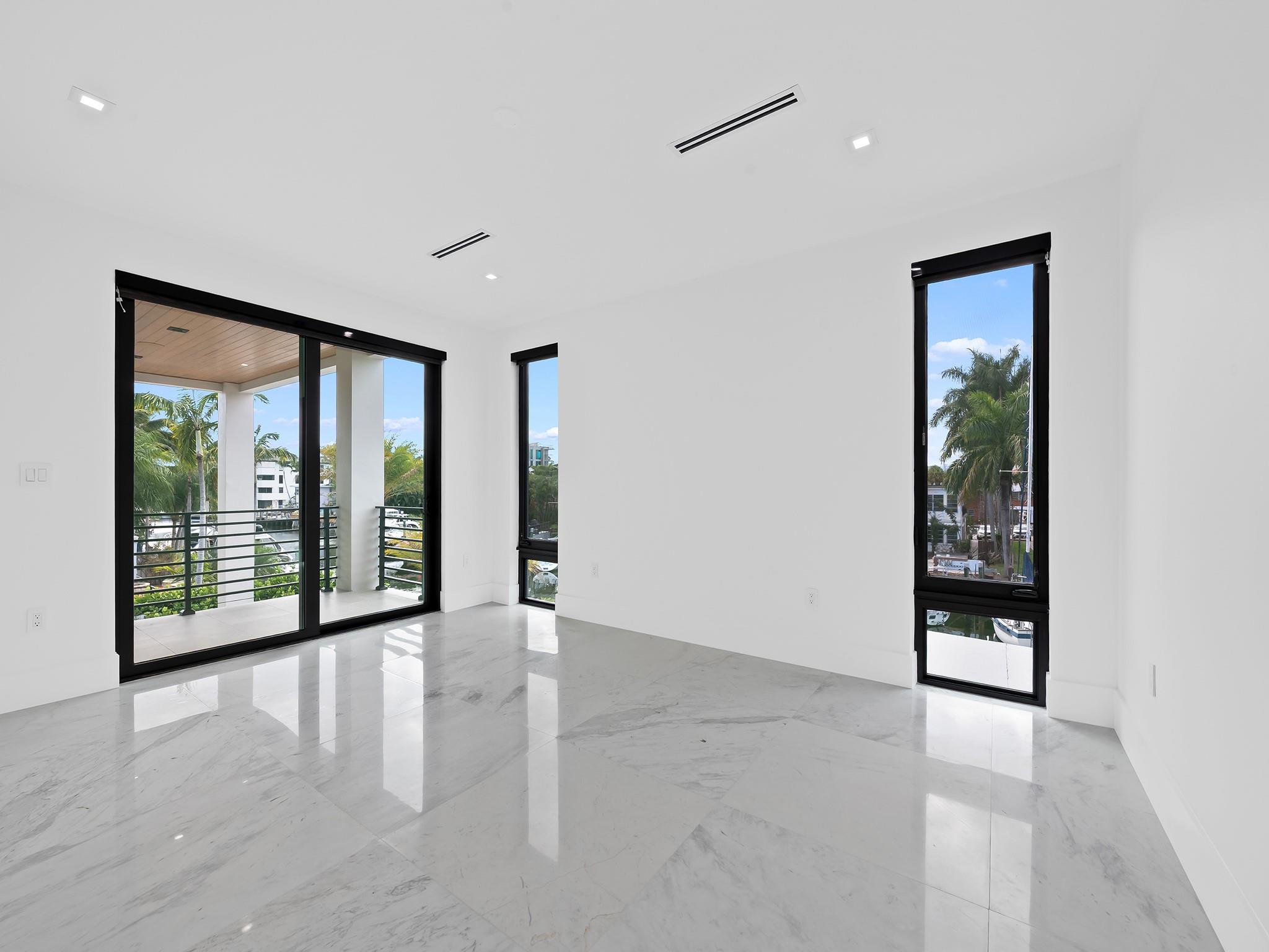 111 Fiesta Way, Fort Lauderdale, FL 33301