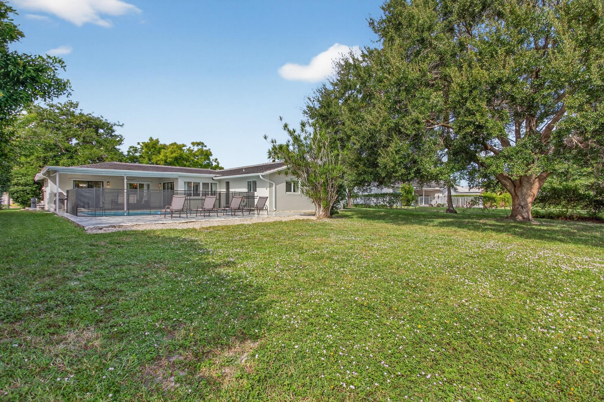 2421 NW 114th Avenue, Coral Springs, FL 33065