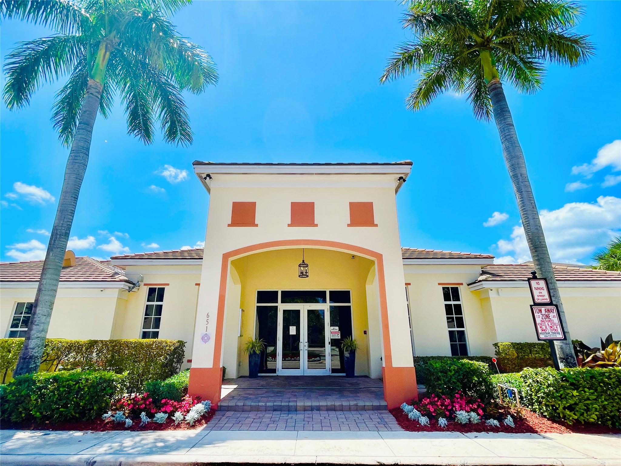 Photo for 621 SW 1st Avenue, 621, Pompano Beach, FL 33060 - Listing #FX-10514485 621 SW 1st Avenue, 621, Pompano Beach, FL 33060