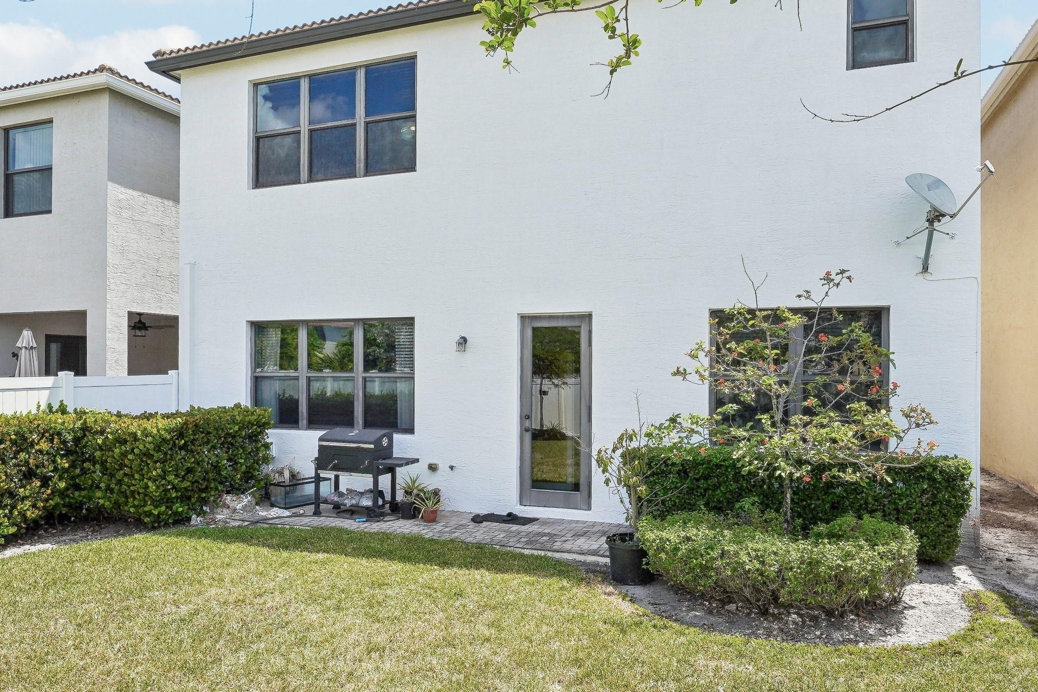 Photo for 19276 NE 9th Place, Miami, FL 33179 - Listing #FX-10501523 19276 NE 9th Place, Miami, FL 33179