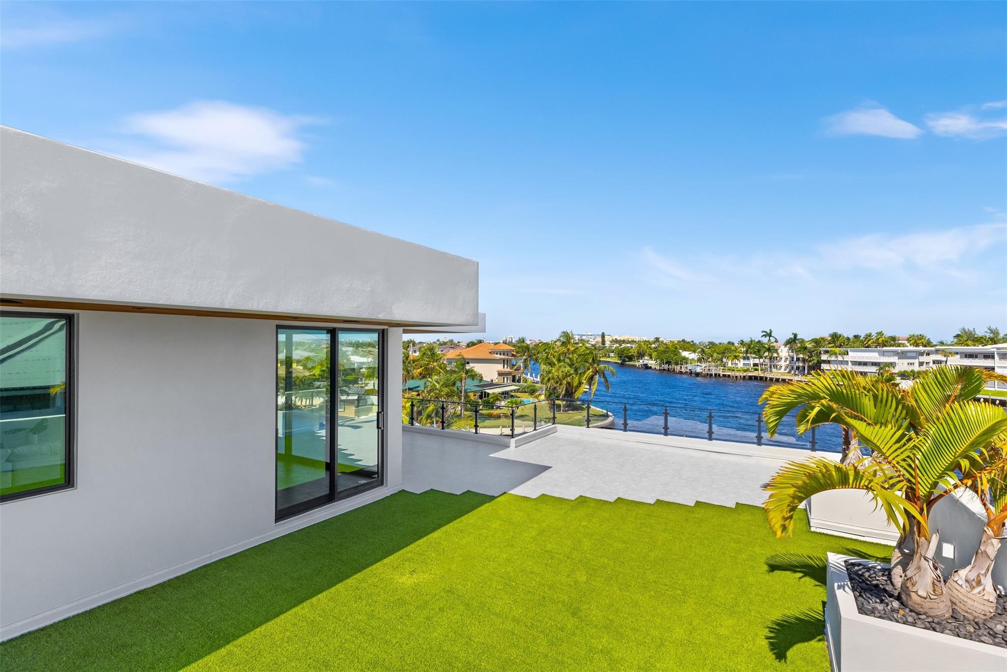 1555 SE 14th Court, Deerfield Beach, FL 33441