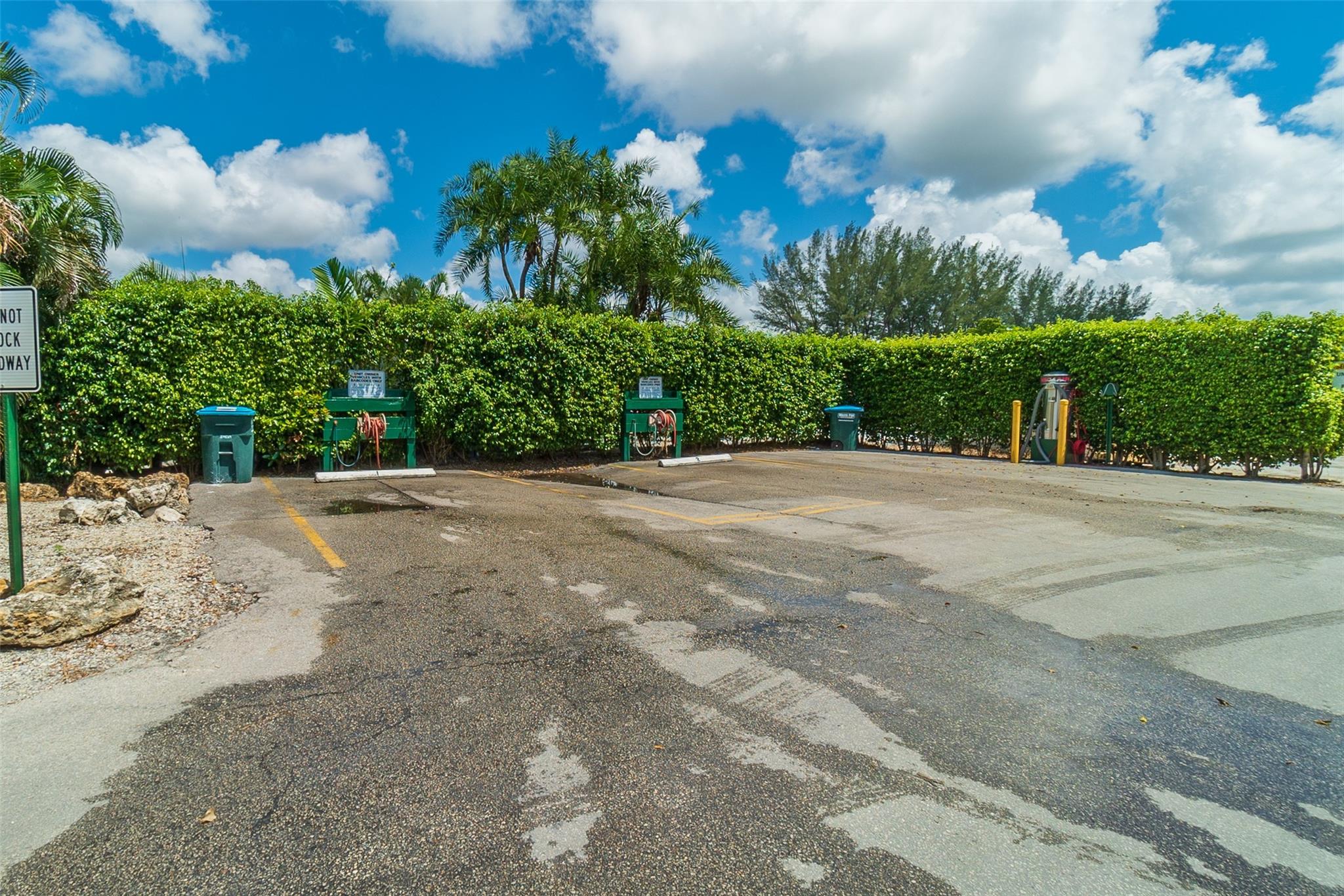 Photo for 8900 Washington Boulevard, 506B, Pembroke Pines, FL 33025 - Listing #FX-10484168 8900 Washington Boulevard, 506B, Pembroke Pines, FL 33025