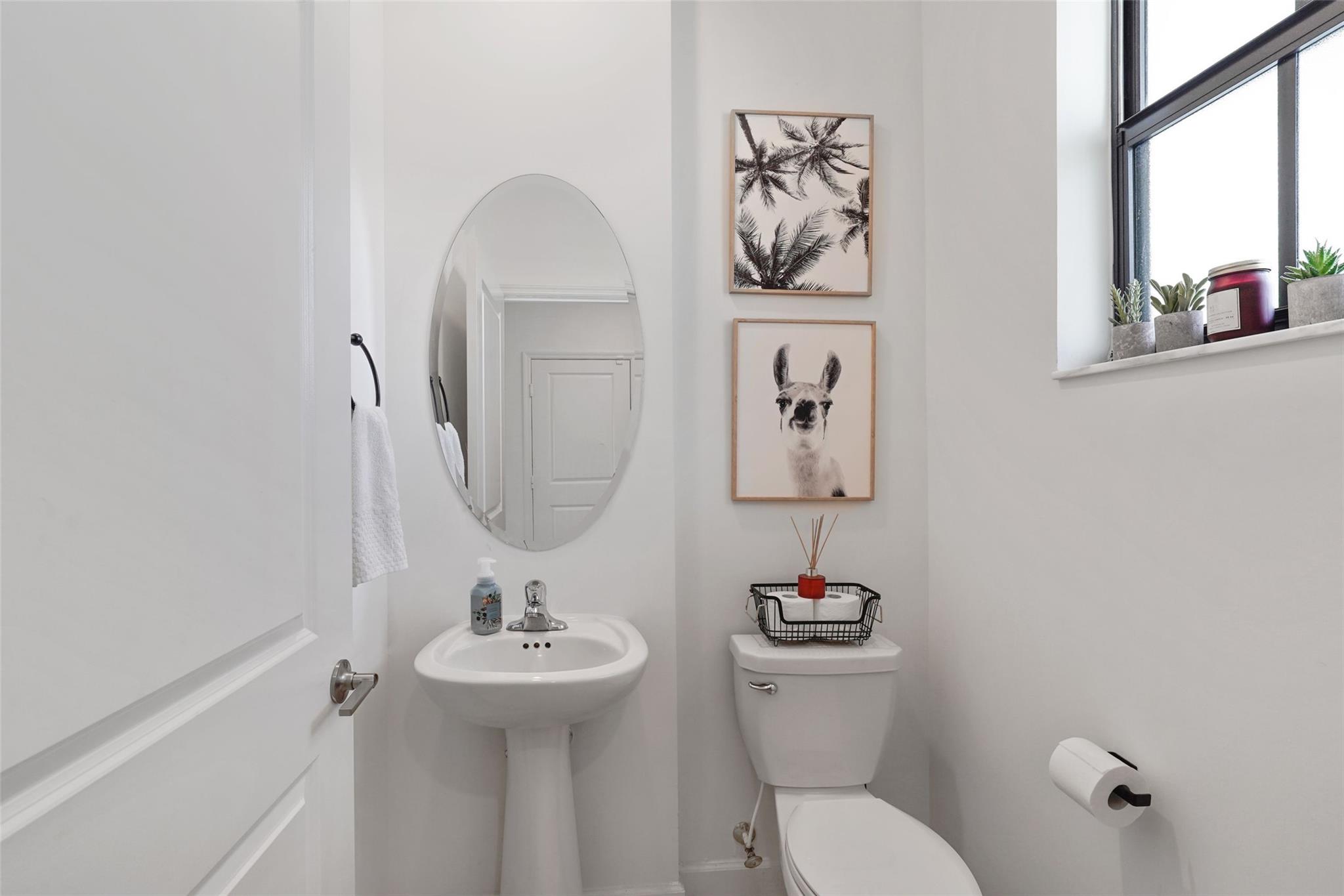 659 NW 204th Street, Miami, FL 33169