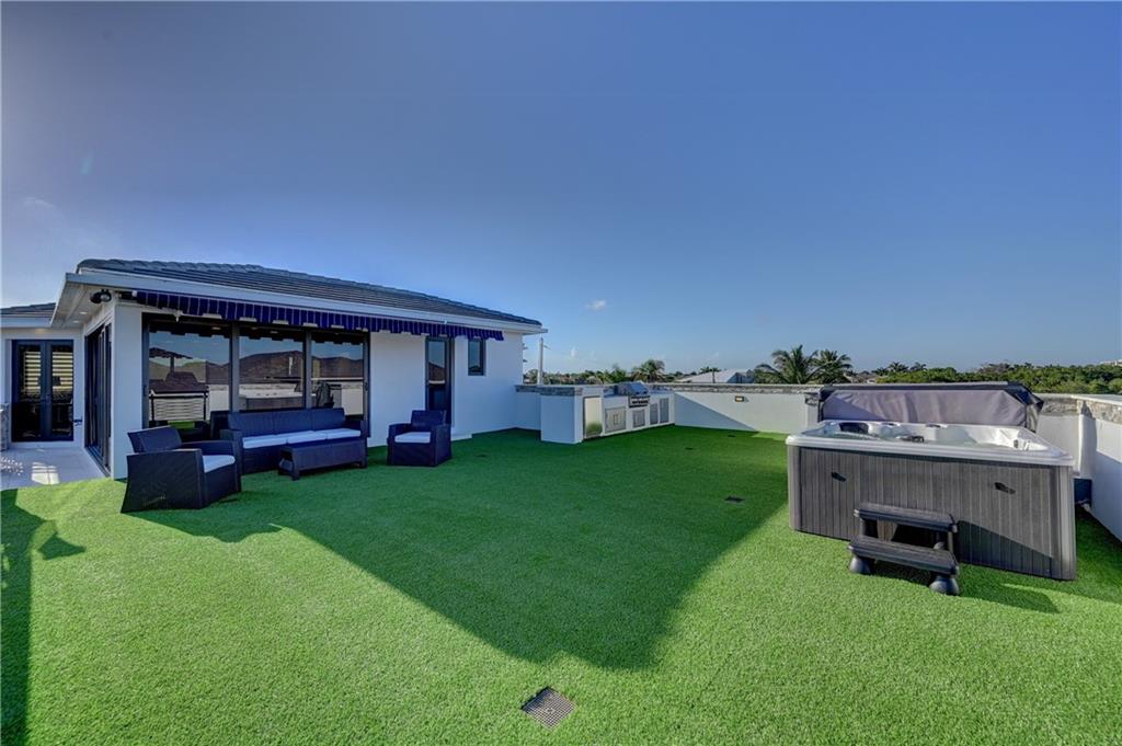 2900 NE 8 Avenue, Boca Raton, FL 33431