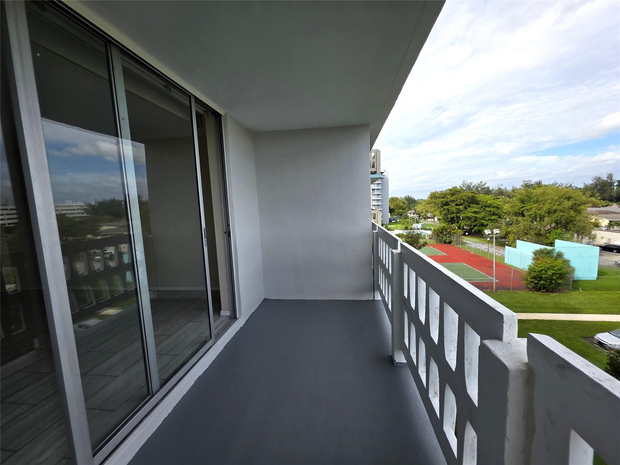 15600 NW 7th Avenue 511, Miami, FL 33169