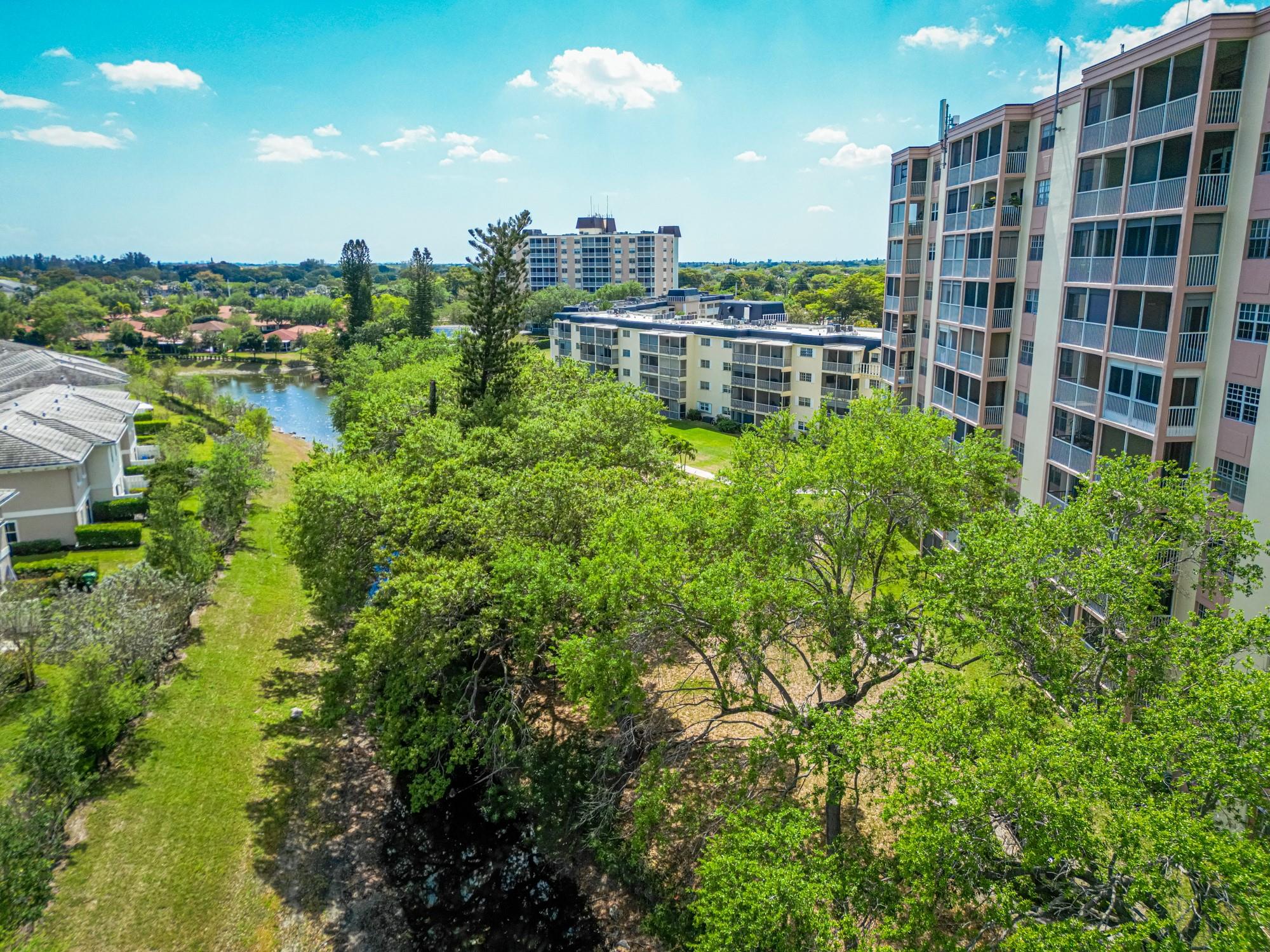 3575 Broken Woods Drive 303, Coral Springs, FL 33065