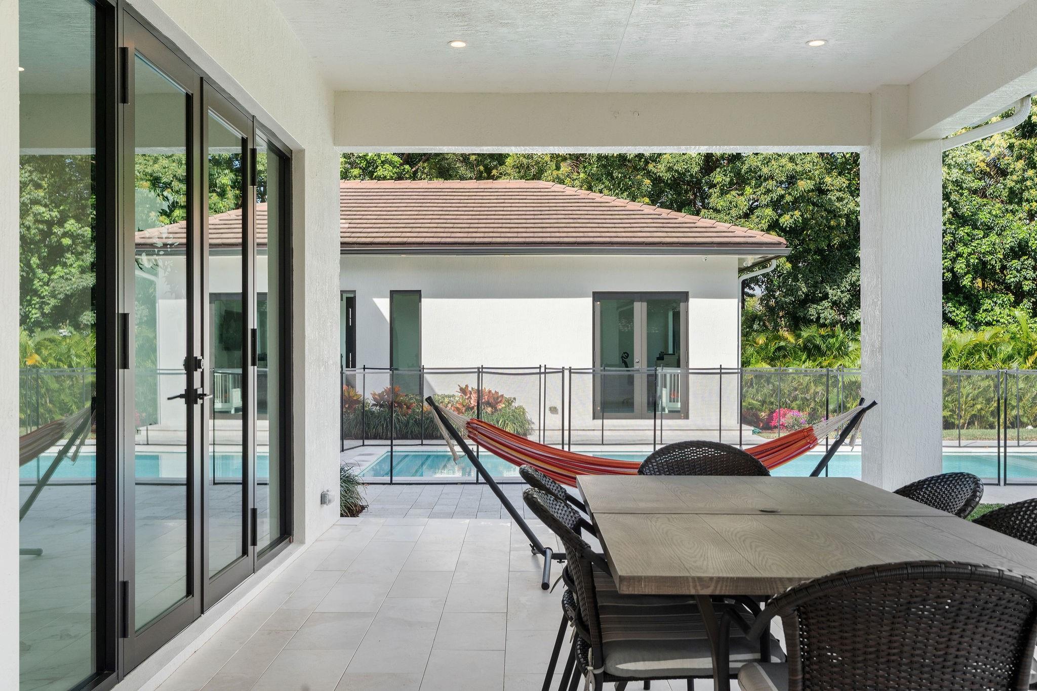 11861 NW 9 Street, Plantation, FL 33325