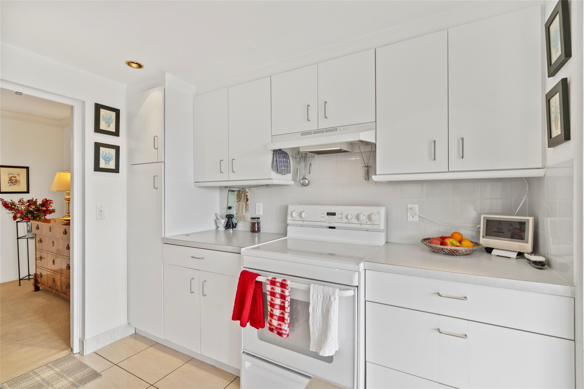 Photo for 3050 NE 47th Court, 502 & 503, Fort Lauderdale, FL 33308 - Listing #FX-10477937 3050 NE 47th Court, 502 & 503, Fort Lauderdale, FL 33308