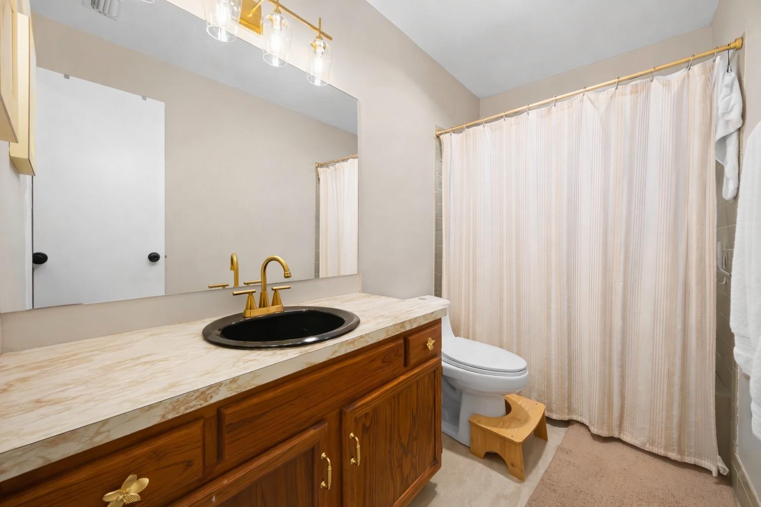 1060 NW 82nd Avenue, Coral Springs, FL 33071