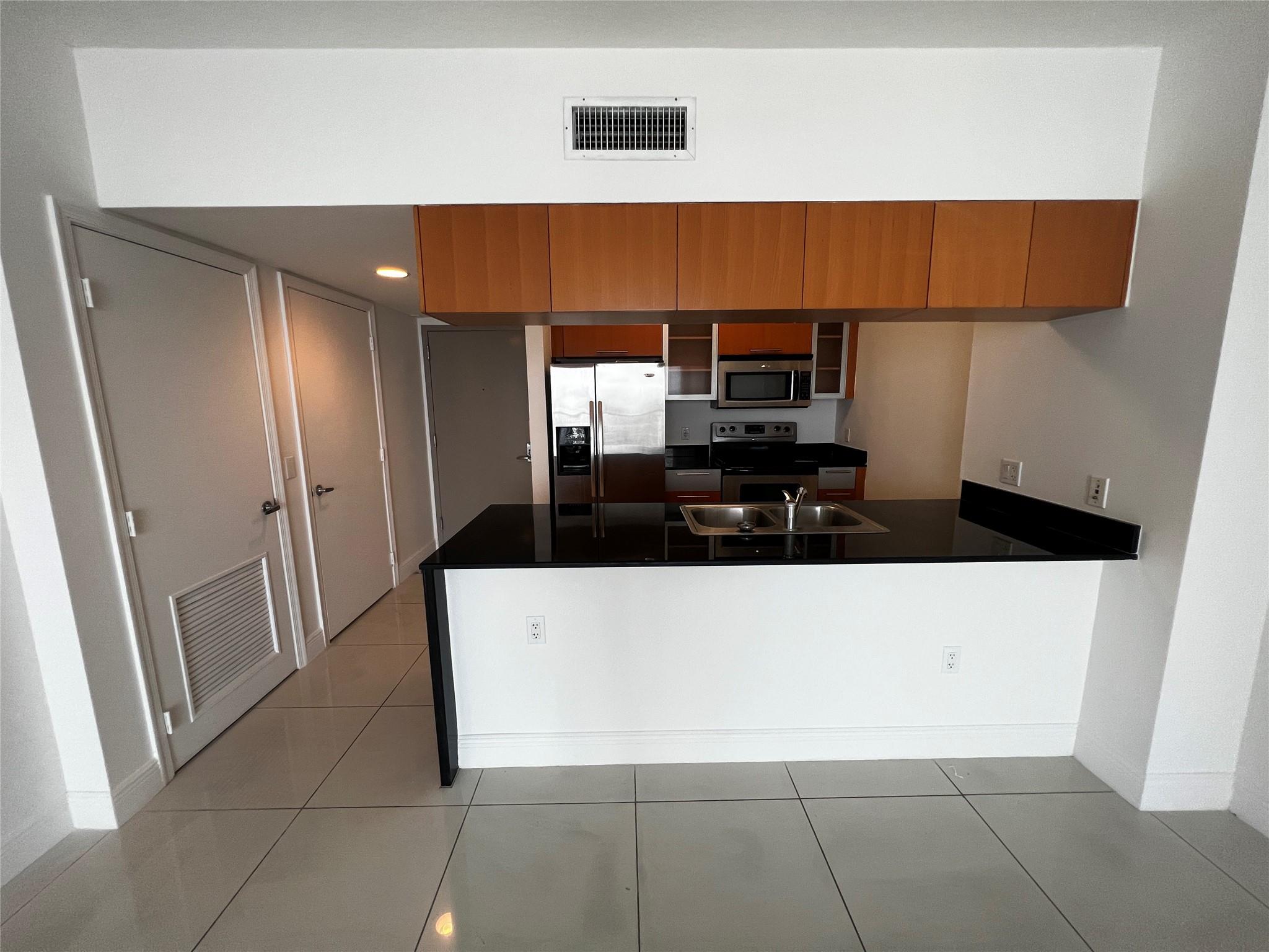 1750 N Bayshore Drive 5011, Miami, FL 33132