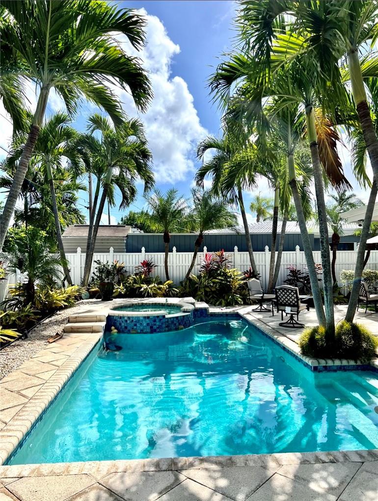 Photo for 4310 NE 15th Way, Oakland Park, FL 33334 - listing #FX-10388508 4310 NE 15th Way, Oakland Park, FL 33334