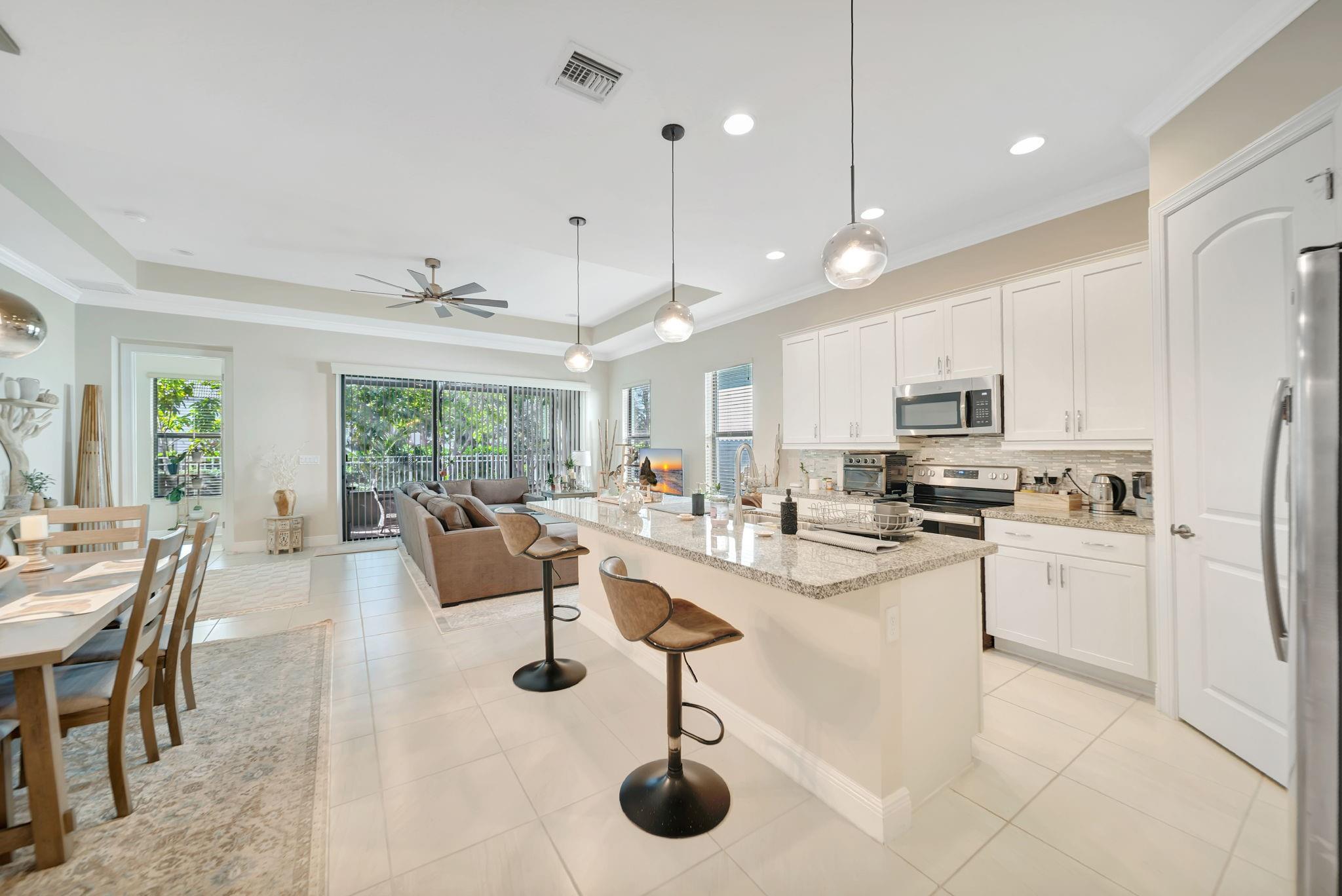 3824 NW 89th Way, Coral Springs, FL 33065