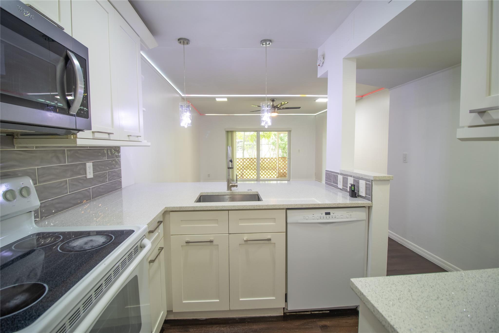 8401 Royal Palm Boulevard 8401, Coral Springs, FL 33065