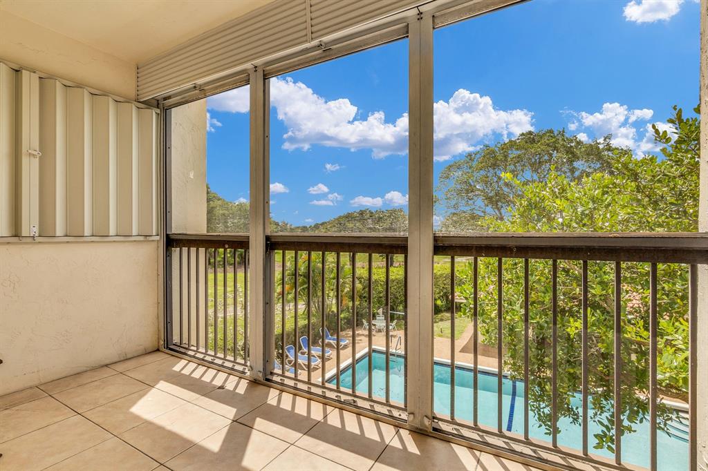 Photo for 3650 Environ Boulevard, 310, Lauderhill, FL 33319 - Listing #FX-10428303 3650 Environ Boulevard, 310, Lauderhill, FL 33319
