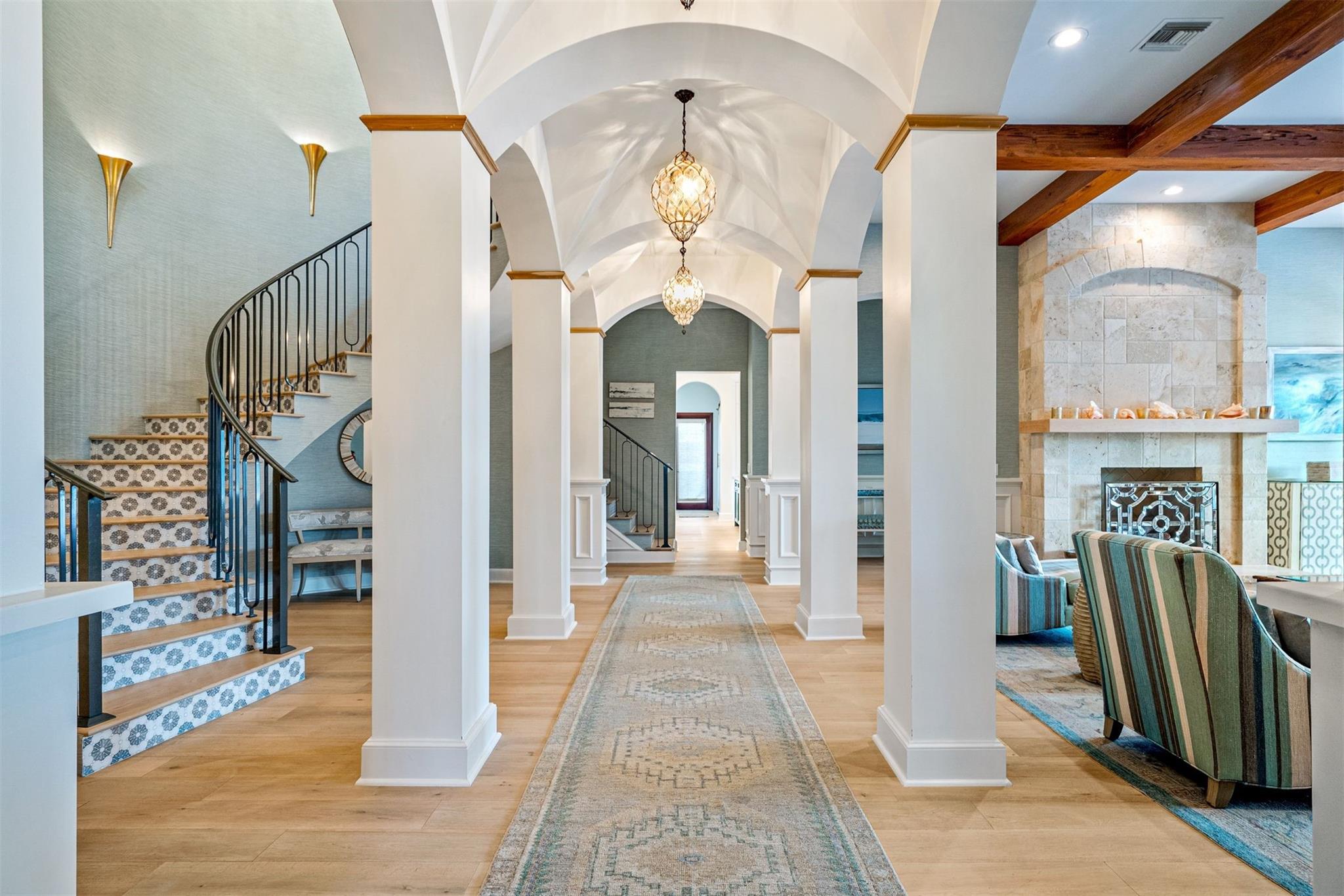 2530 Laguna Drive, Fort Lauderdale, FL 33316