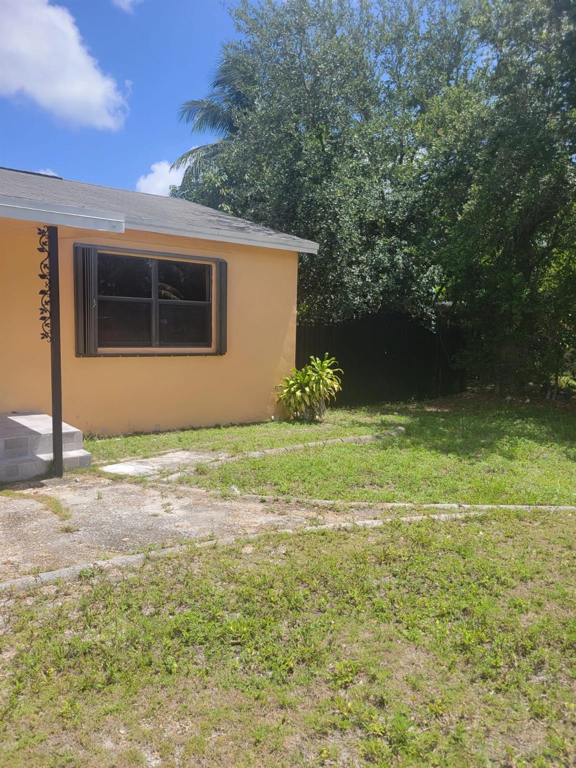 1815 NW 88th Terrace, Miami, FL 33147